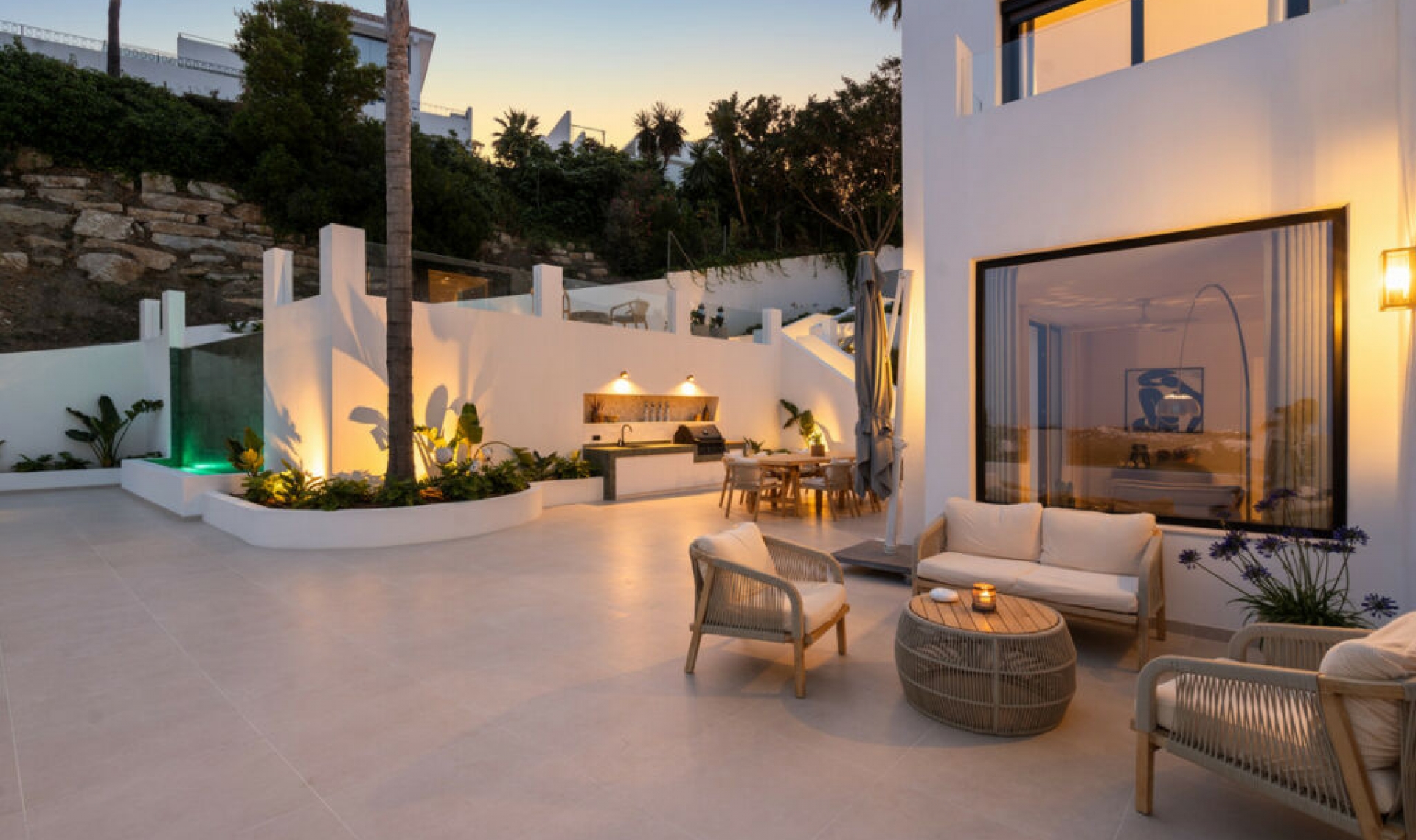 Resale - House -
Nueva Andalucía