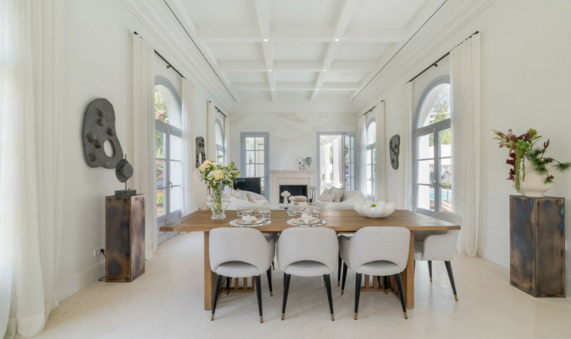 Resale - House -
Nueva Andalucía