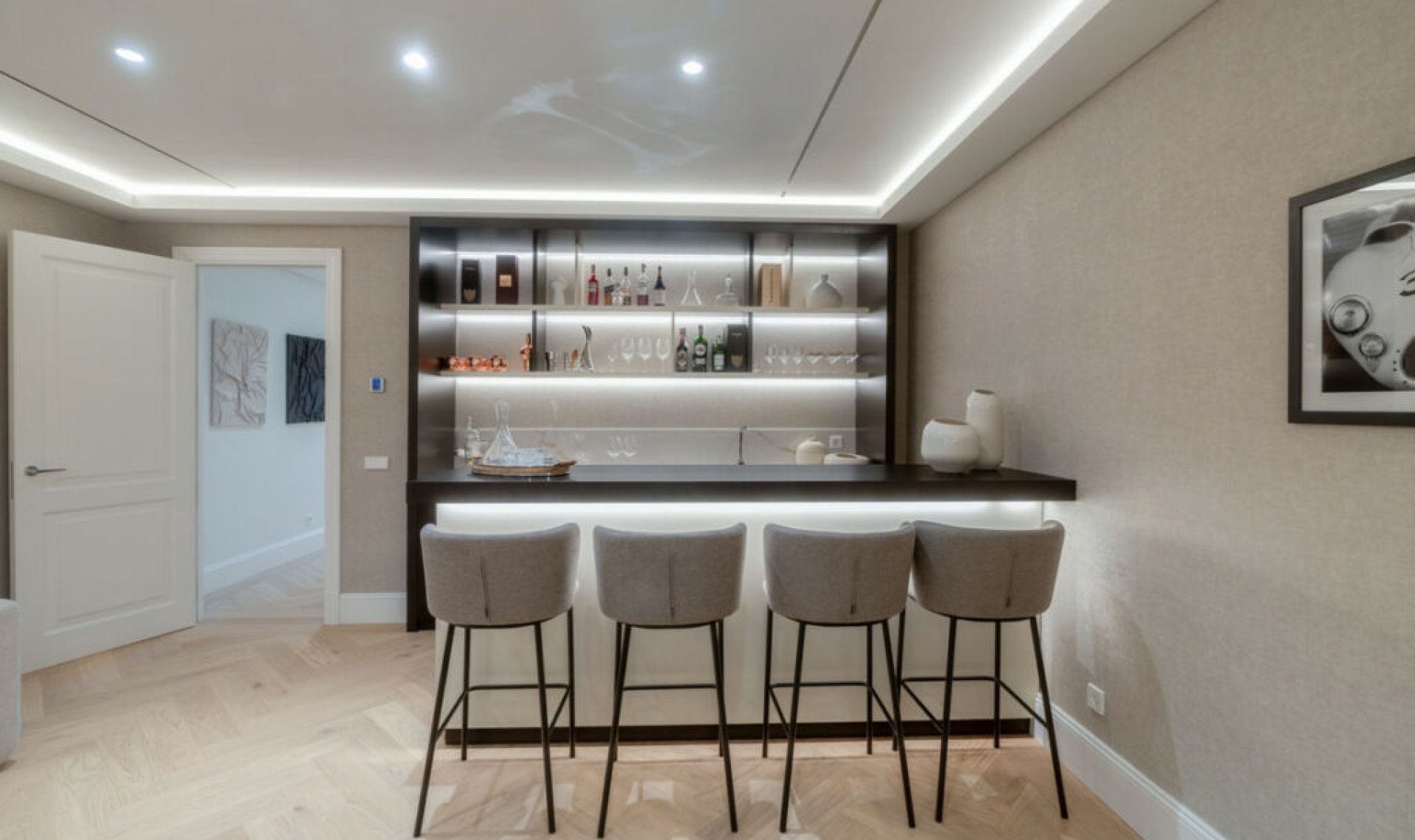 Resale - House -
Nueva Andalucía