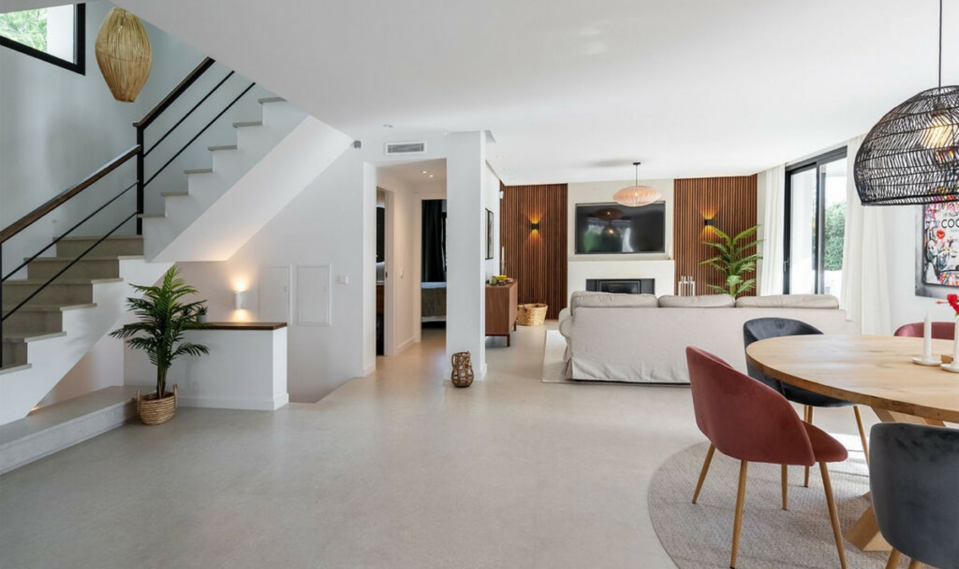 Resale - House -
Nueva Andalucía