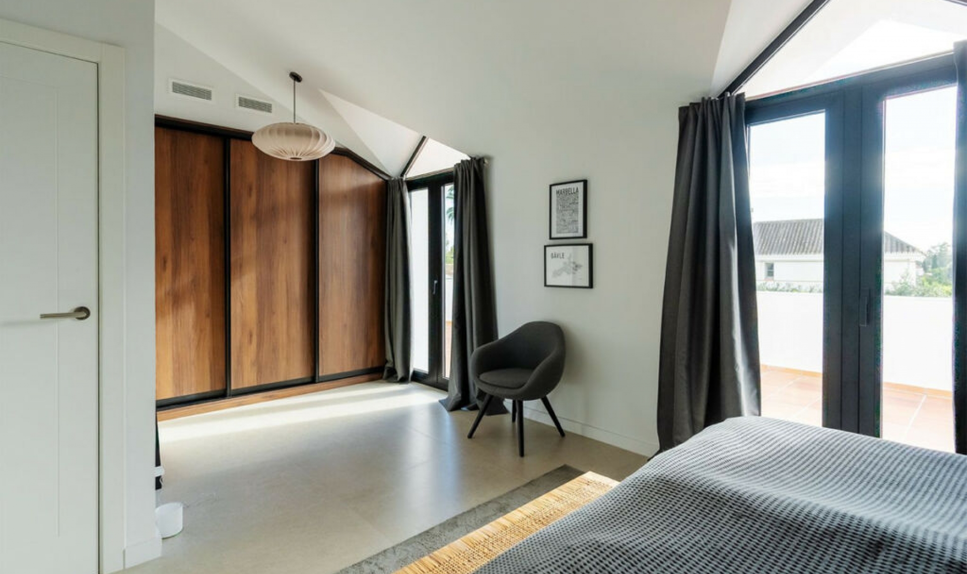 Resale - House -
Nueva Andalucía