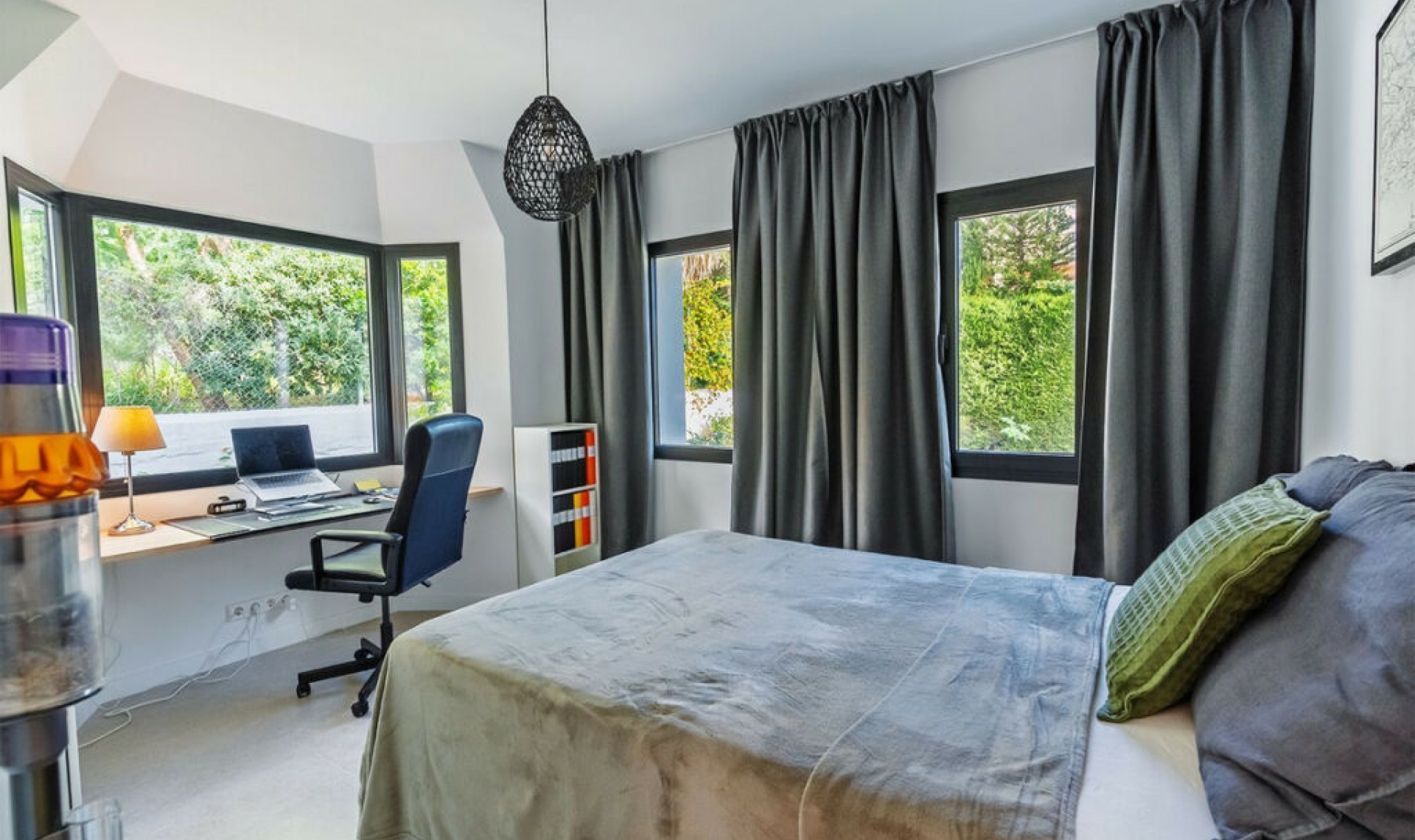 Resale - House -
Nueva Andalucía