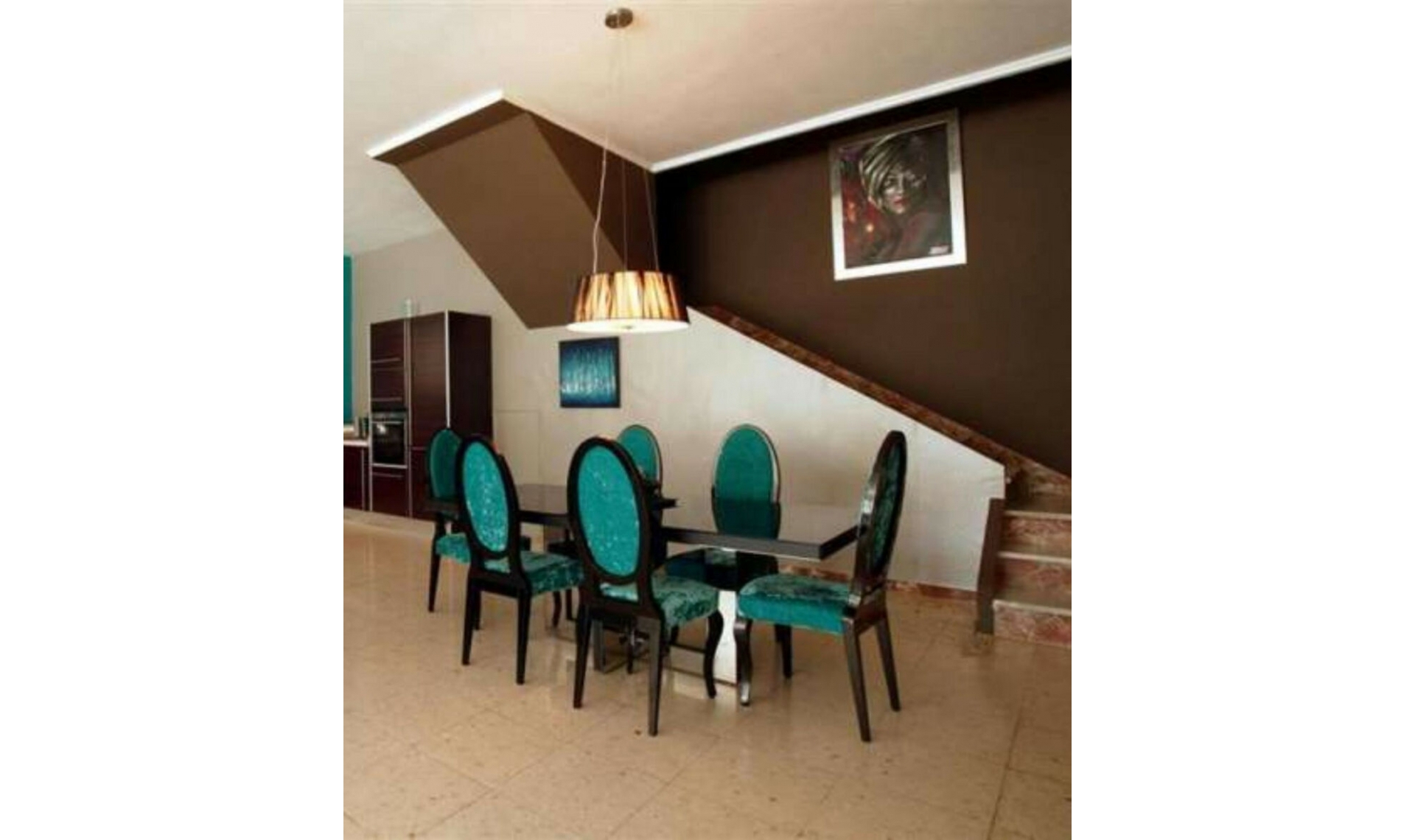 Resale - House -
Nueva Andalucía