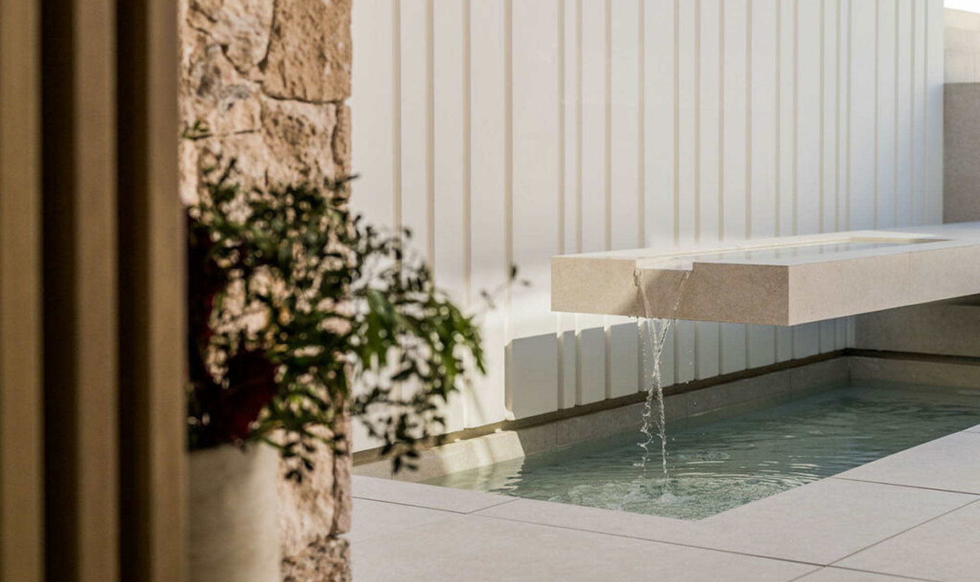 Resale - House -
Nueva Andalucía