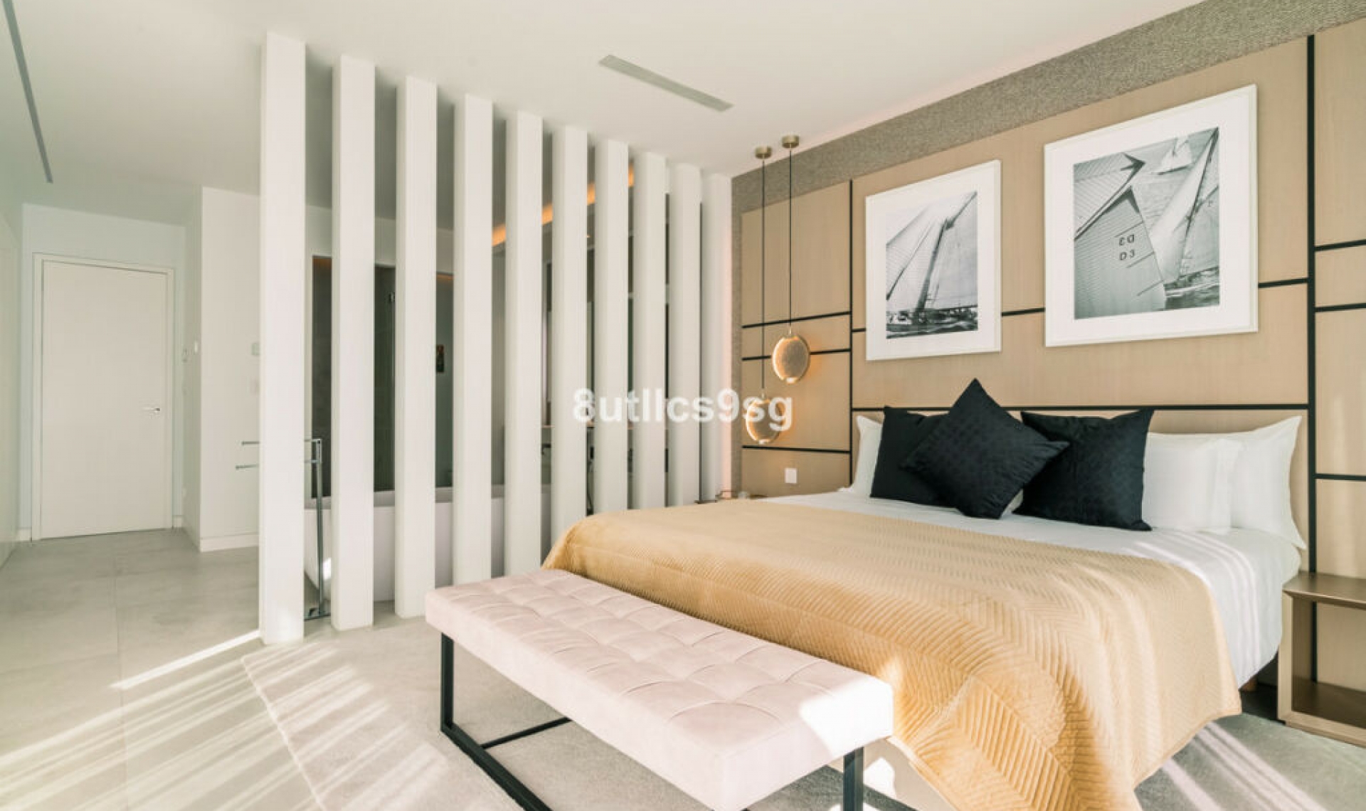 Resale - House -
Nueva Andalucía