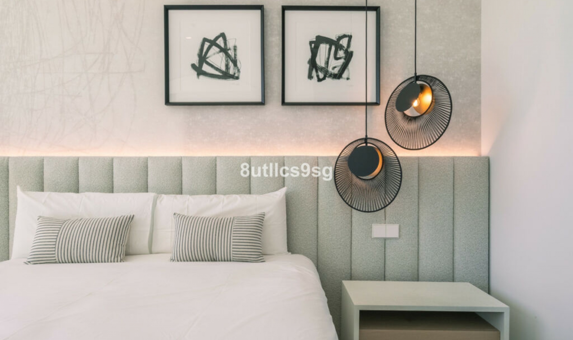 Resale - House -
Nueva Andalucía