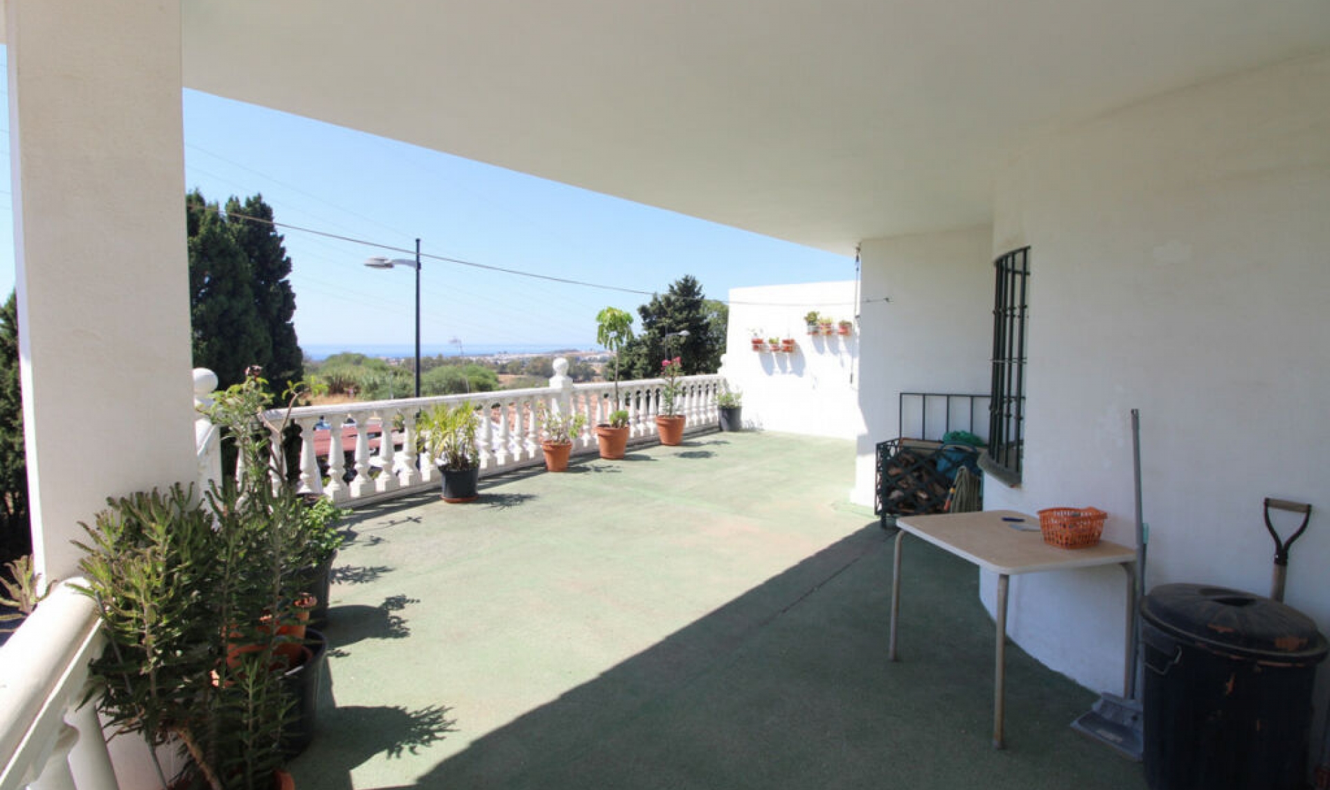 Resale - House -
Nueva Andalucía