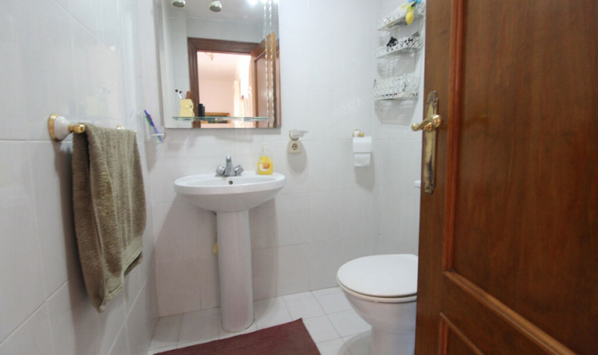 Resale - House -
Nueva Andalucía