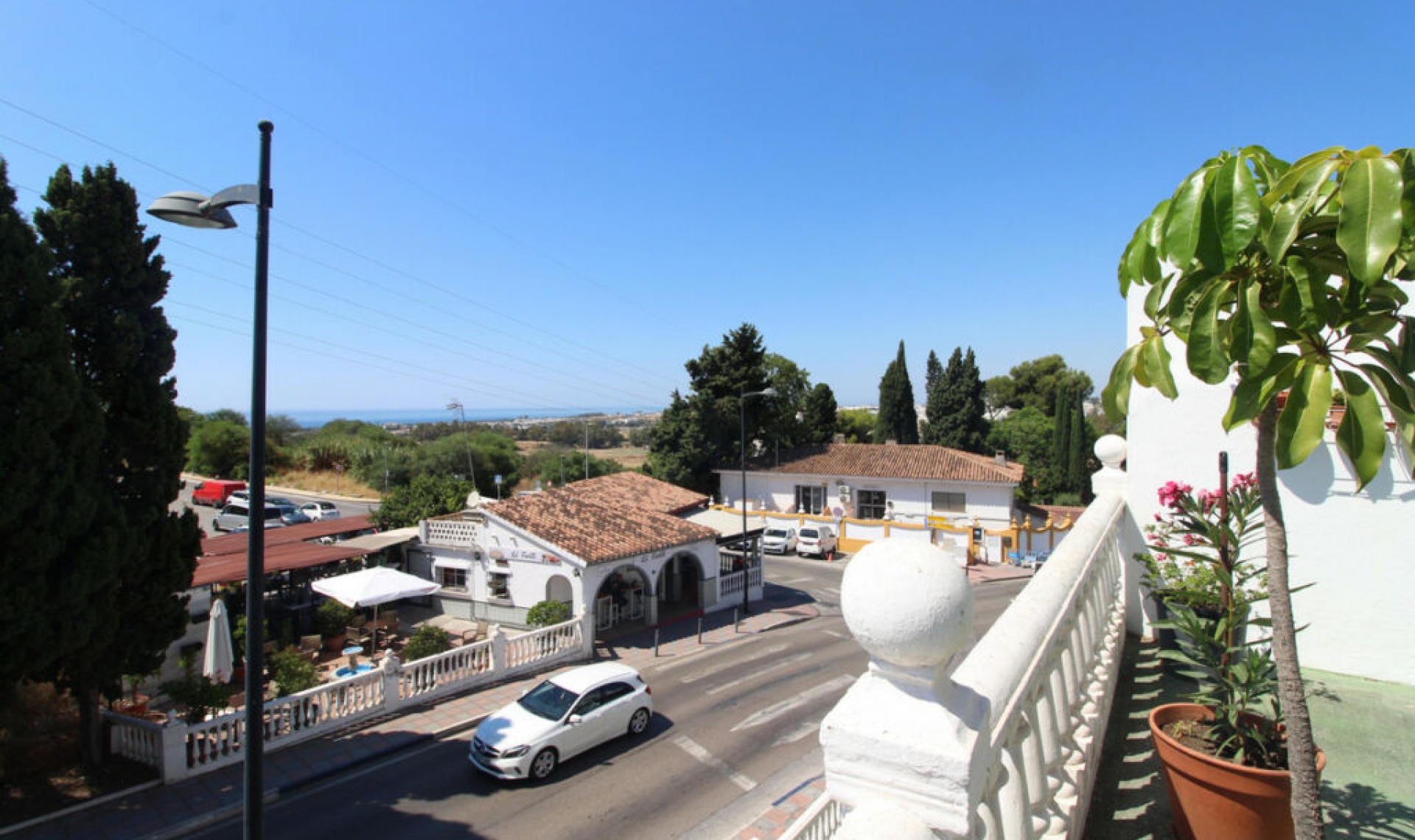Resale - House -
Nueva Andalucía
