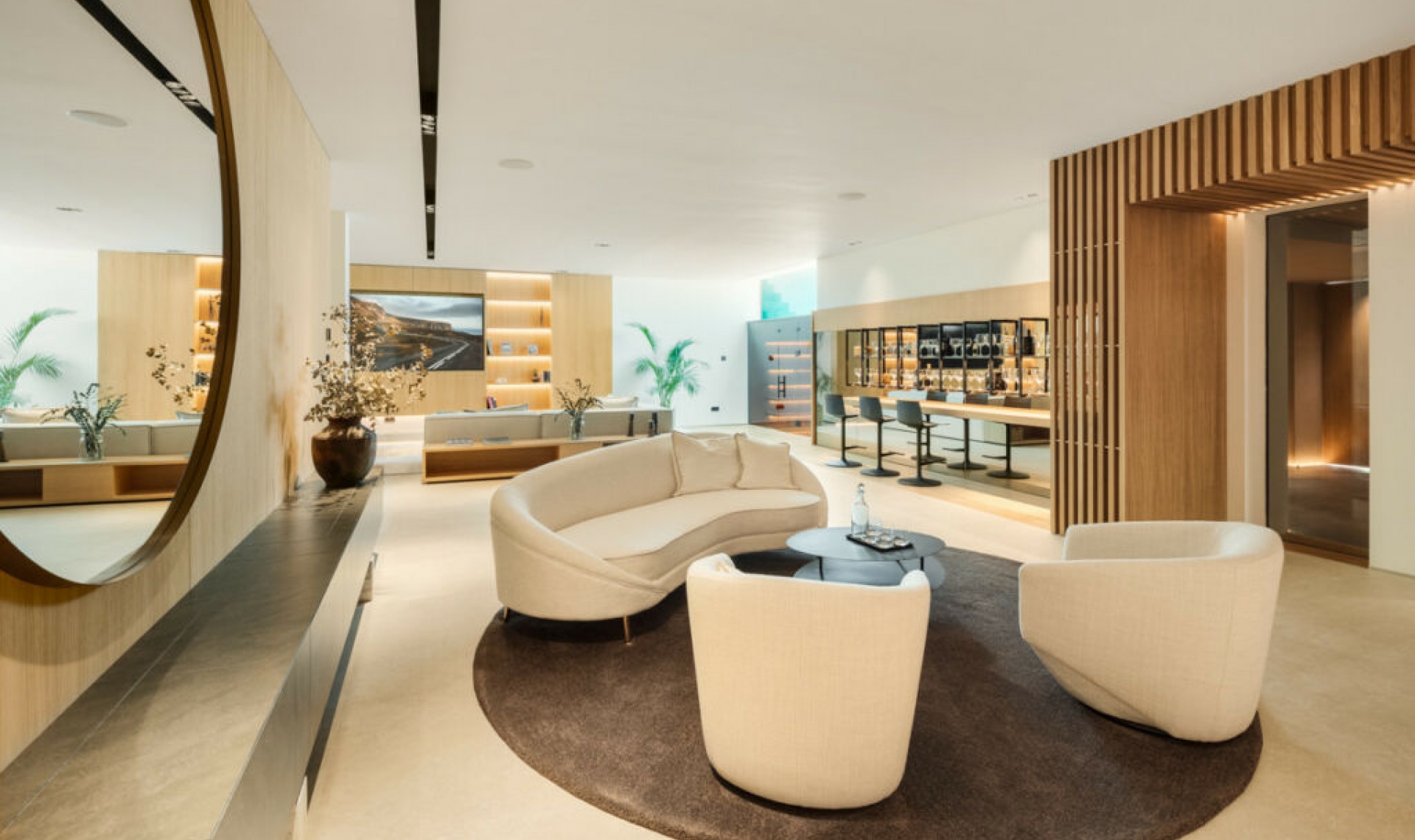 Resale - House -
Nueva Andalucía