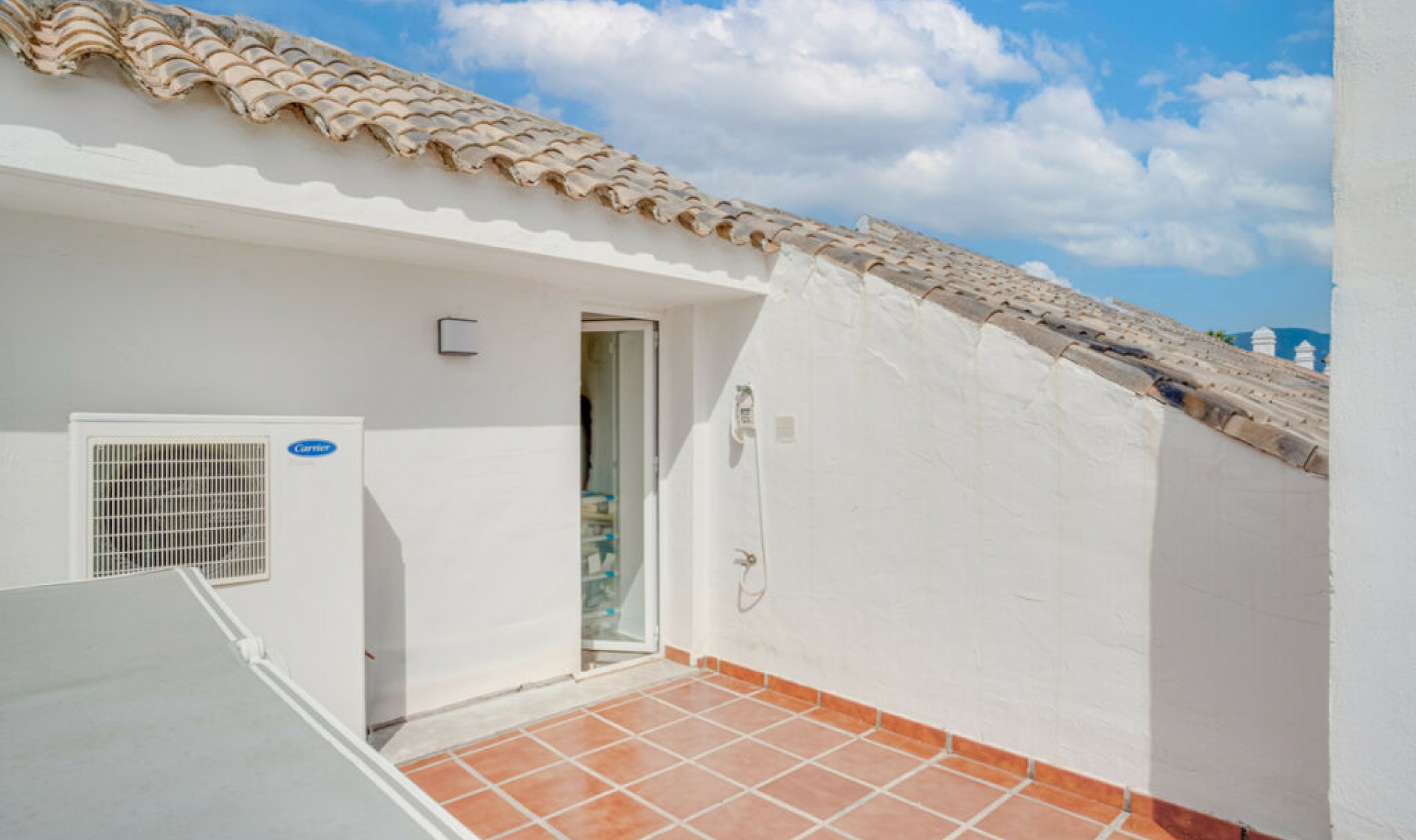 Resale - House -
Nueva Andalucía