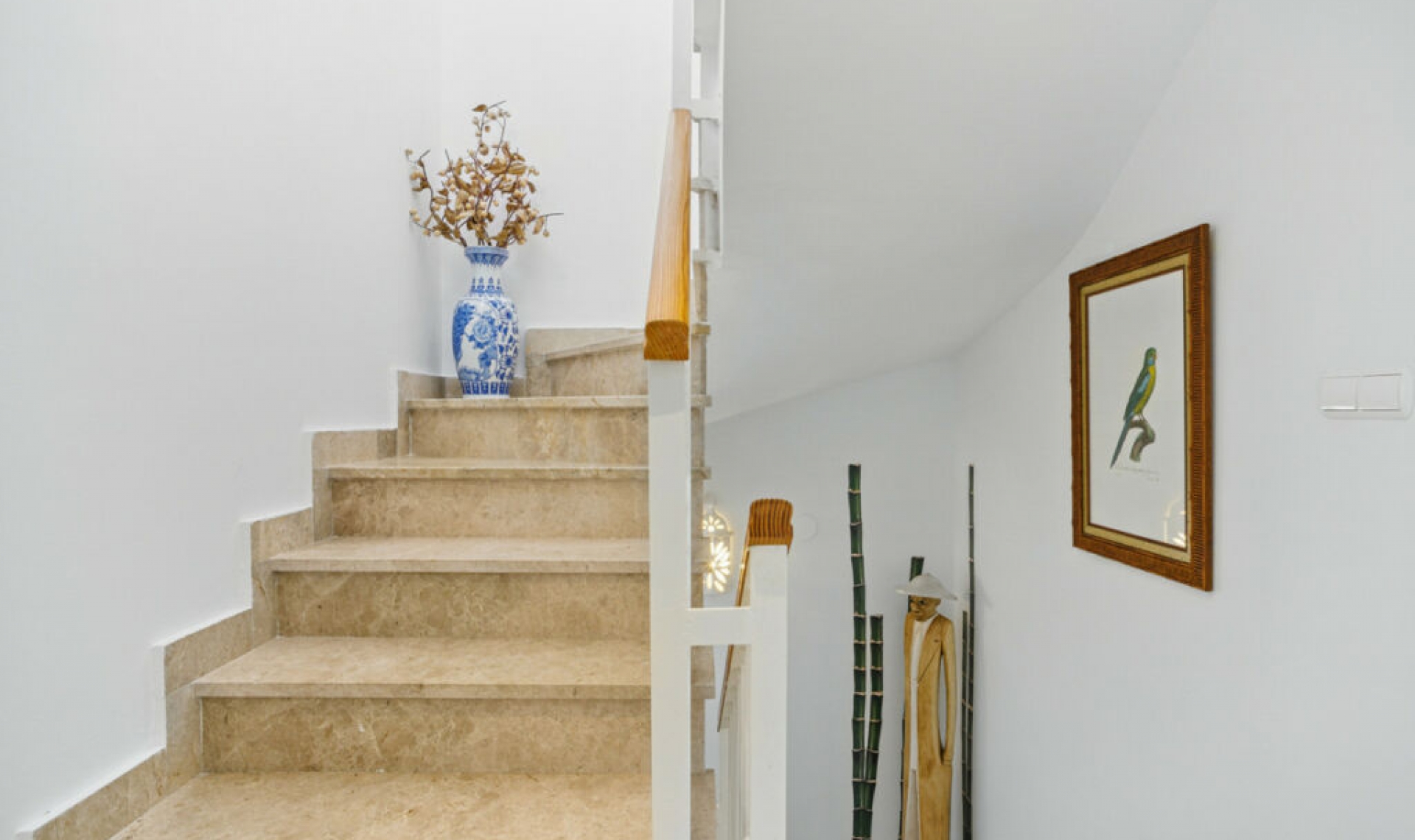 Resale - House -
Nueva Andalucía