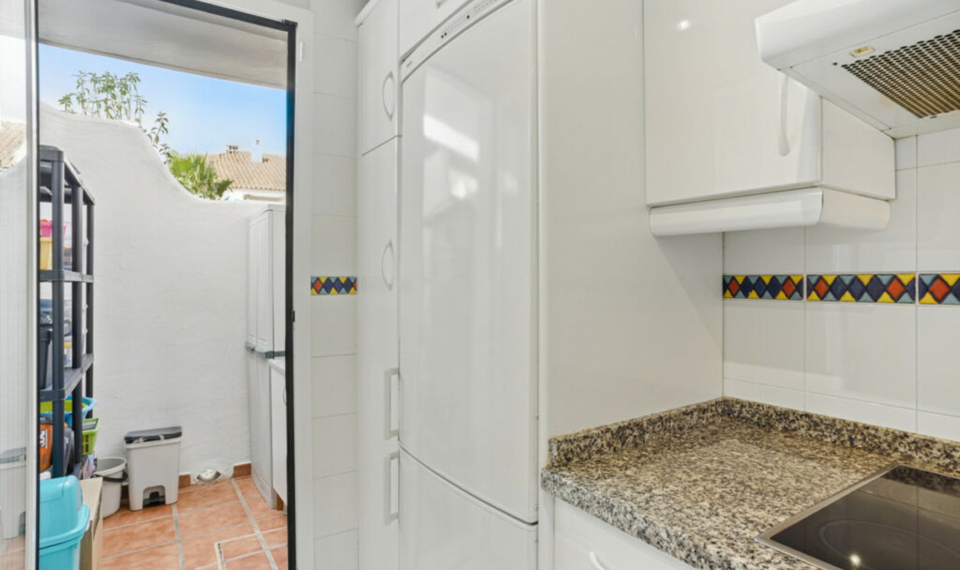 Resale - House -
Nueva Andalucía