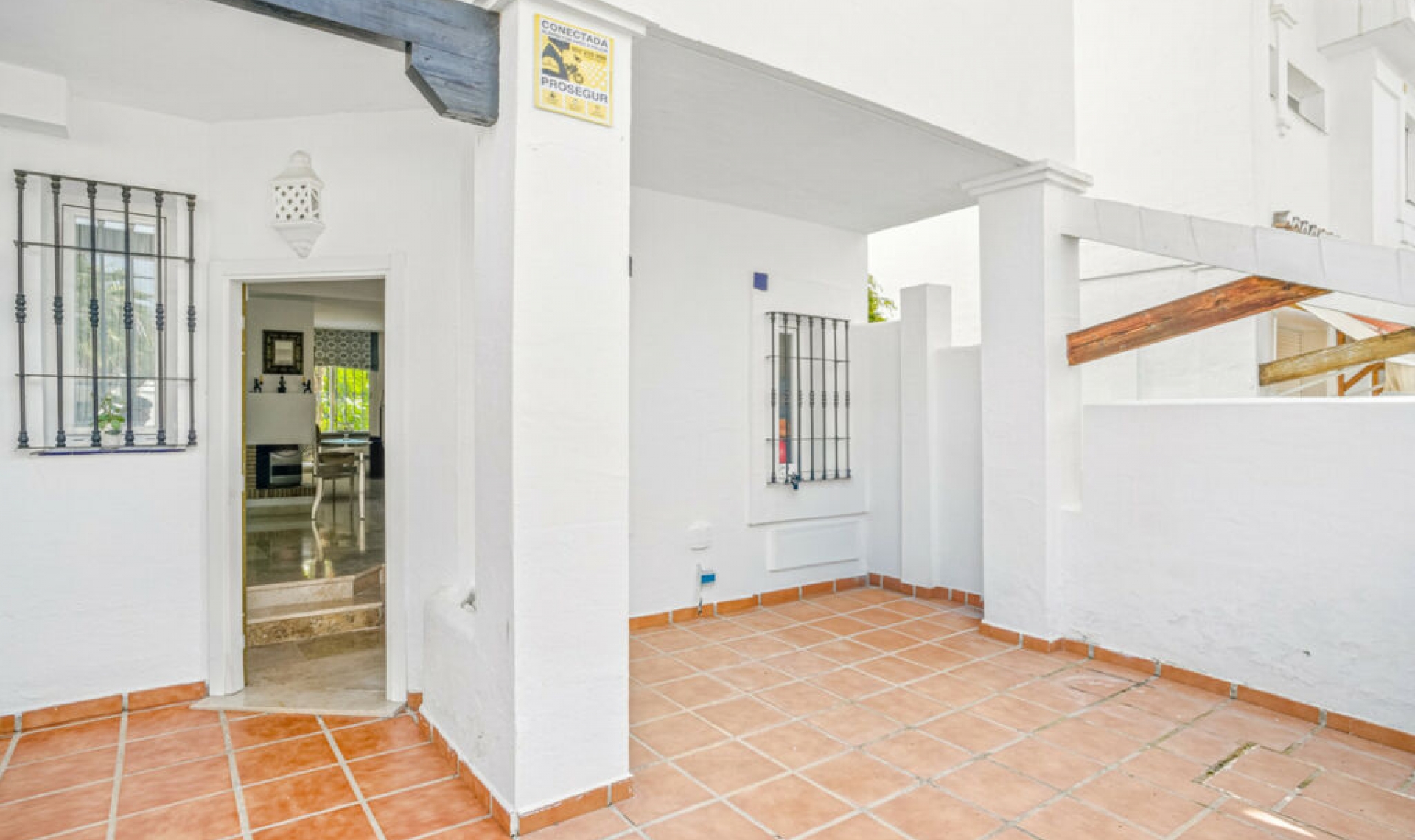 Resale - House -
Nueva Andalucía