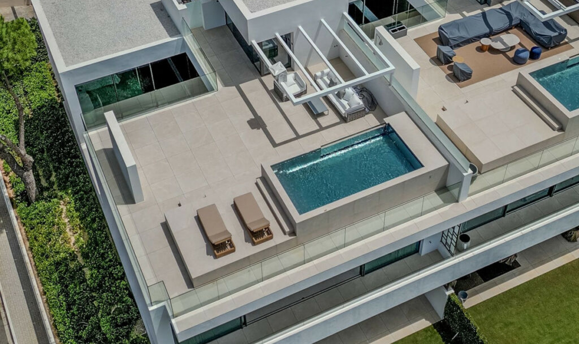 Resale - House -
Nueva Andalucía