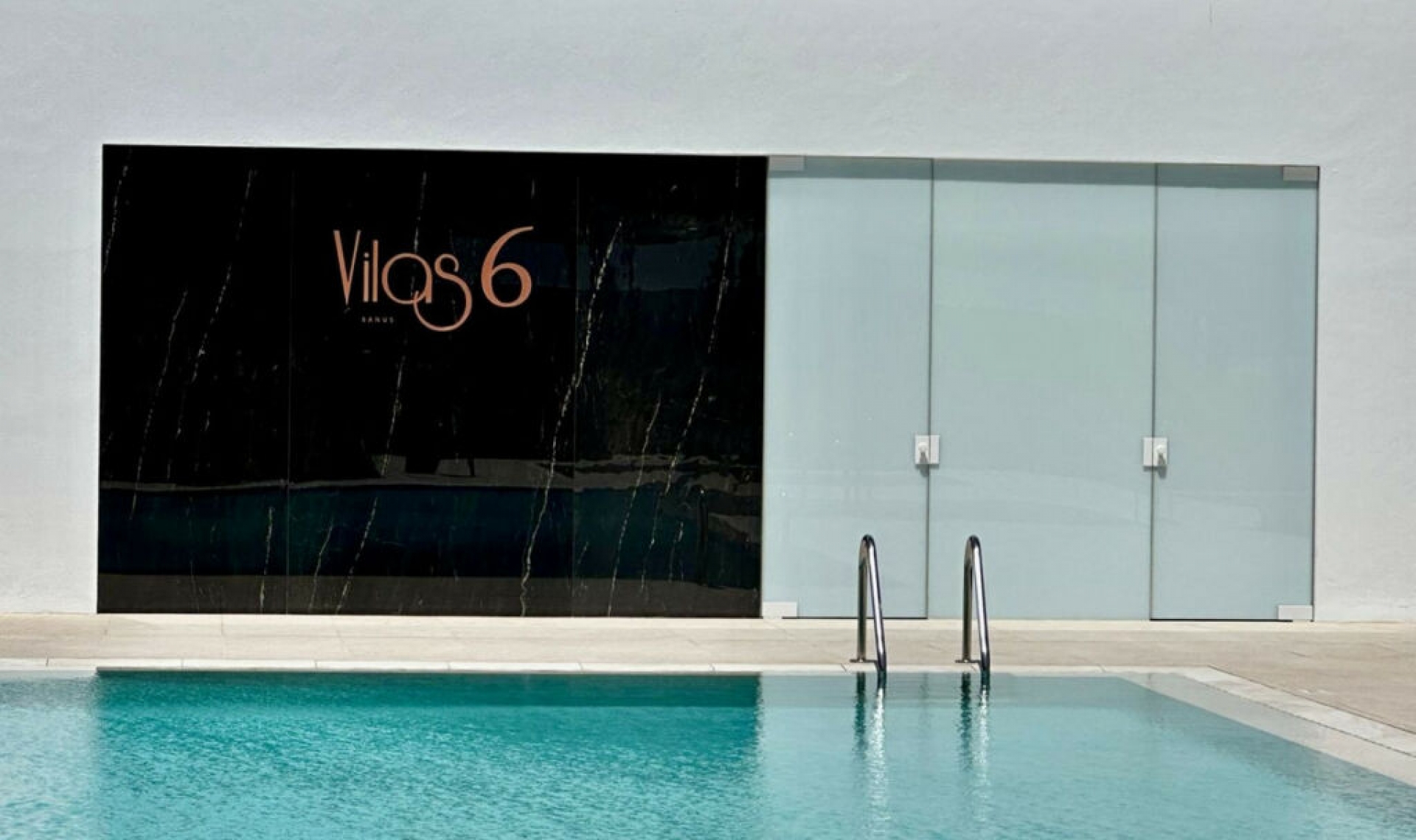 Resale - House -
Nueva Andalucía