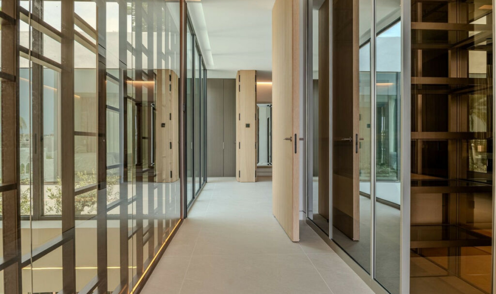 Resale - House -
Nueva Andalucía