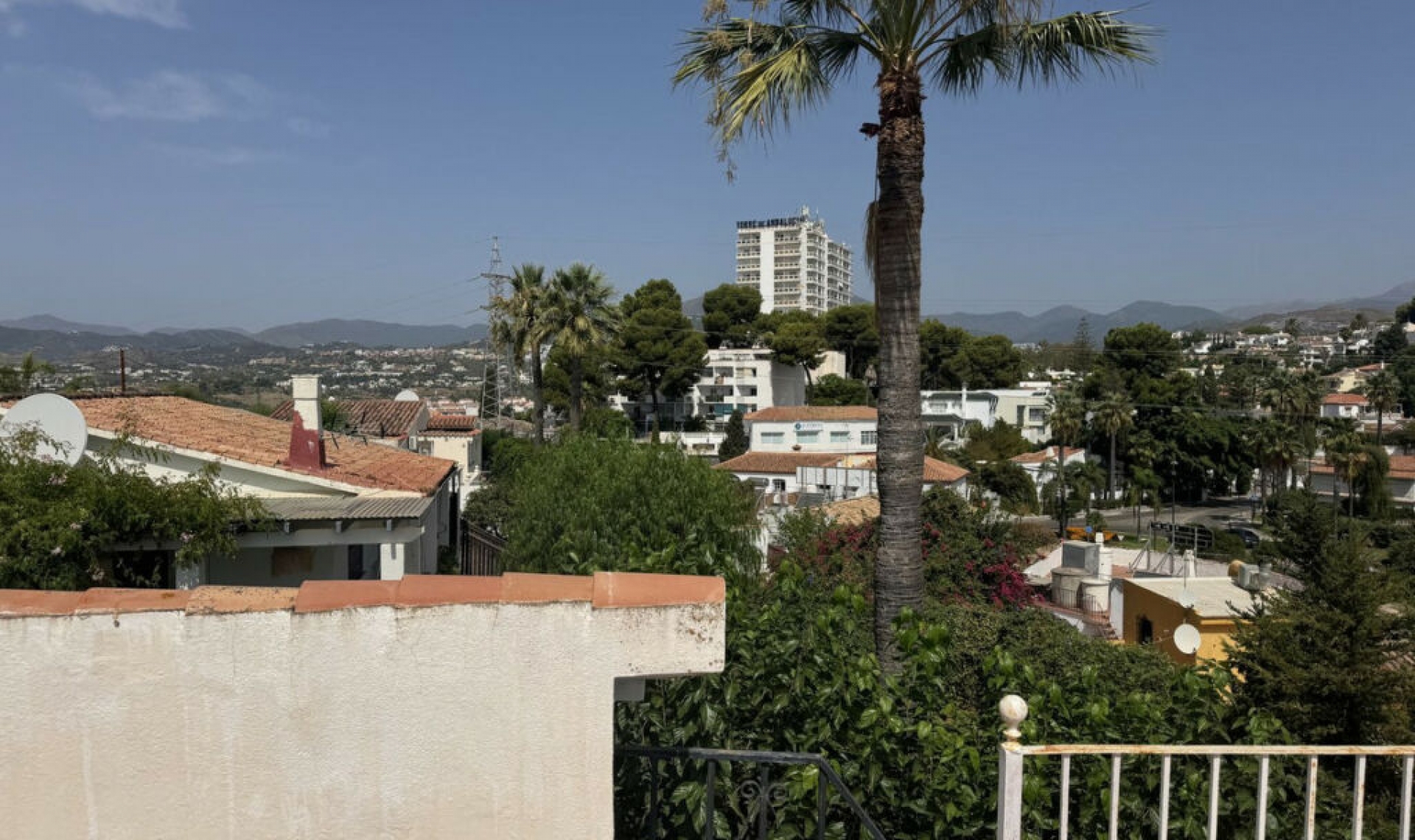 Resale - House -
Nueva Andalucía