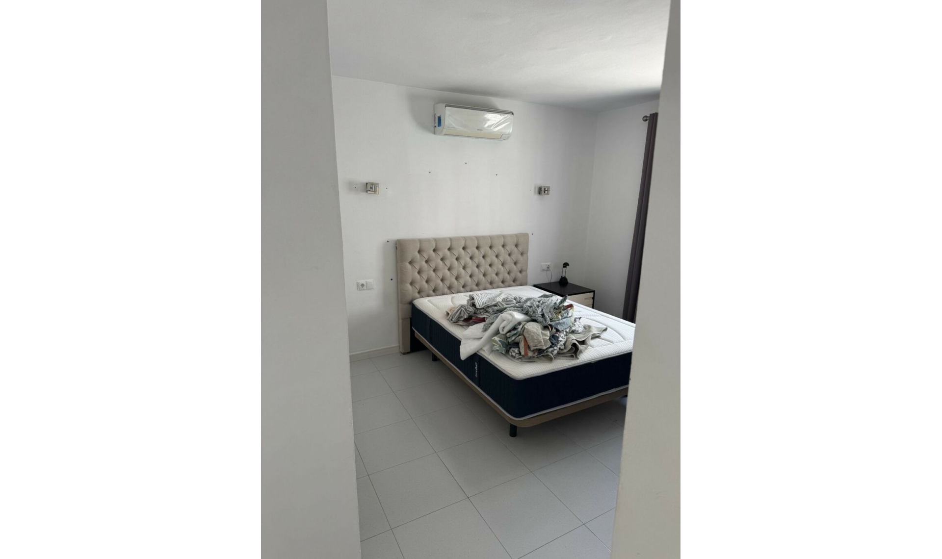 Resale - House -
Nueva Andalucía