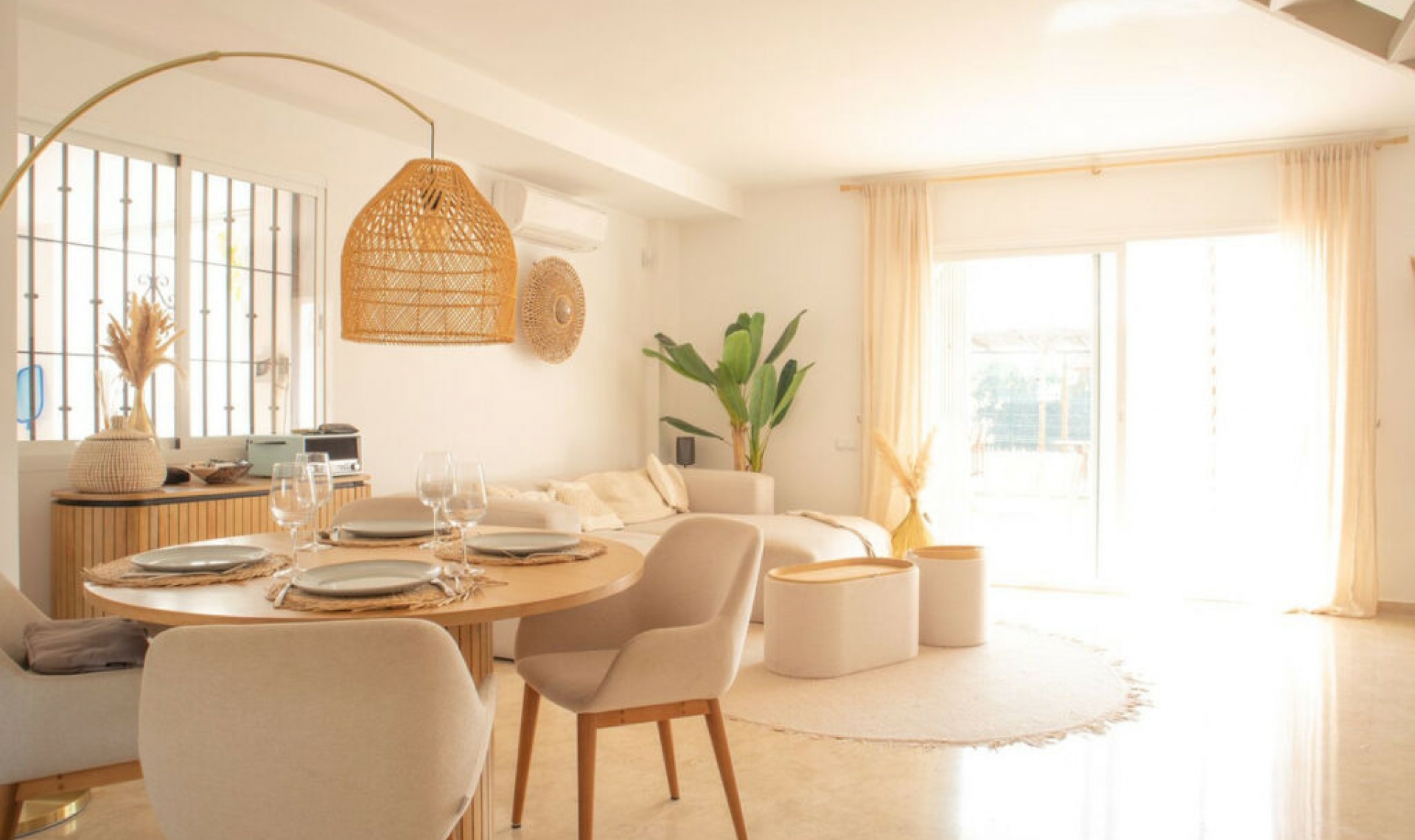 Resale - House -
Nueva Andalucía