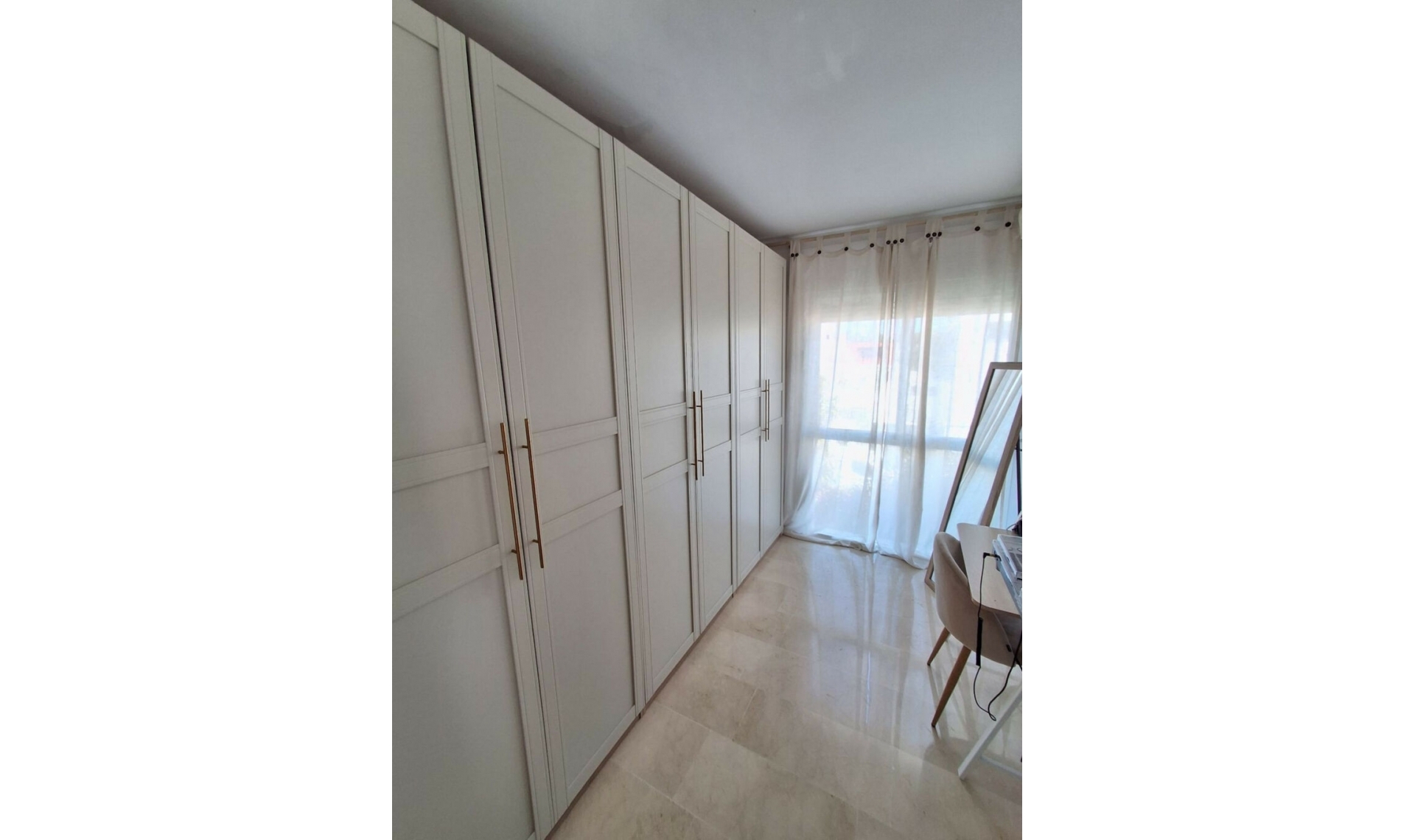 Resale - House -
Nueva Andalucía