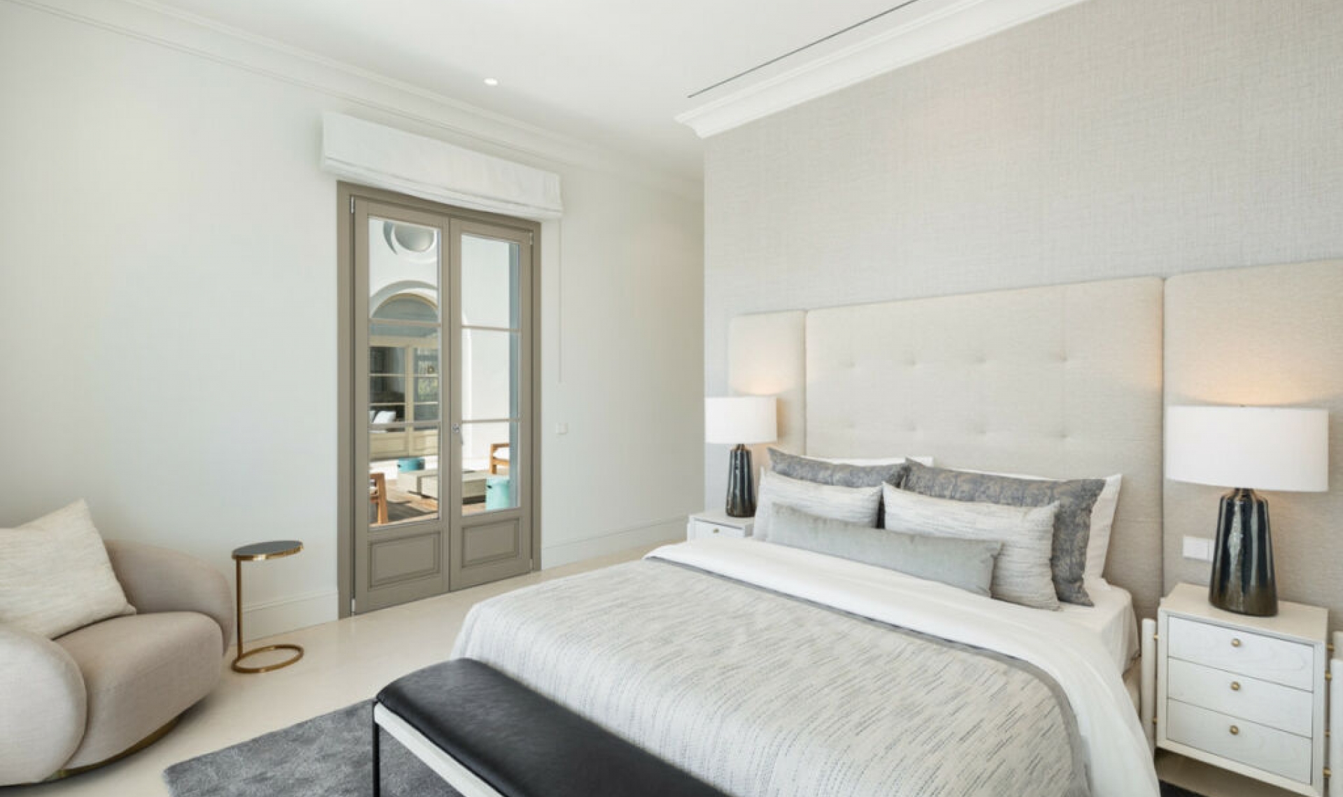 Resale - House -
Nueva Andalucía