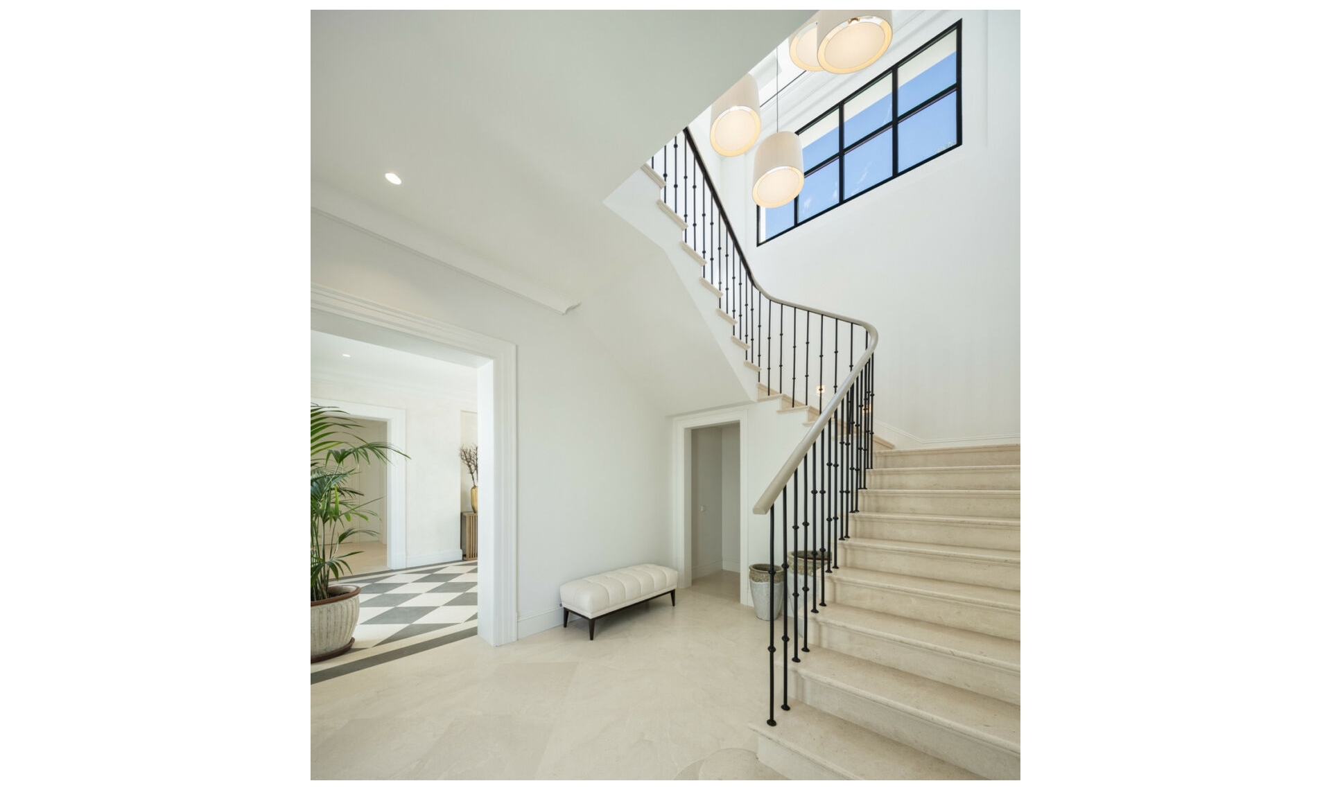 Resale - House -
Nueva Andalucía