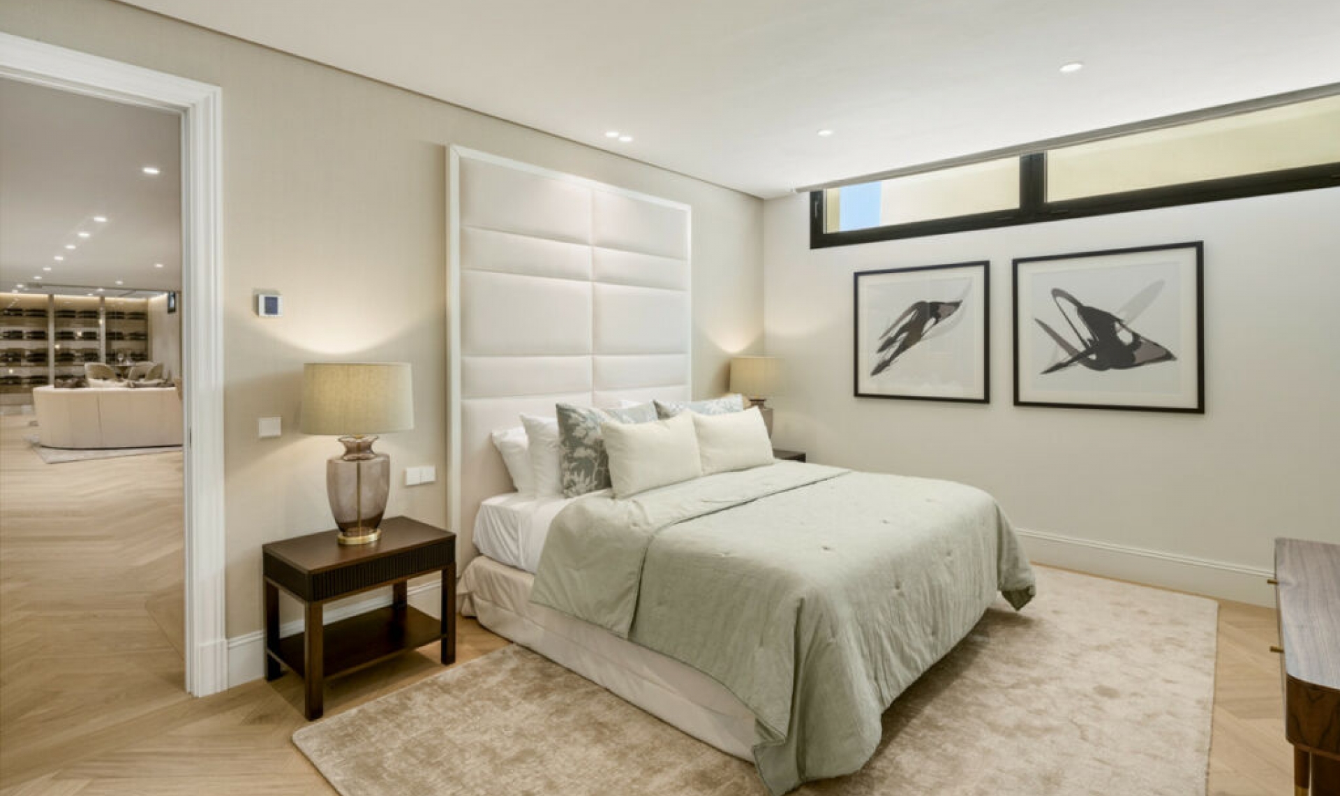 Resale - House -
Nueva Andalucía