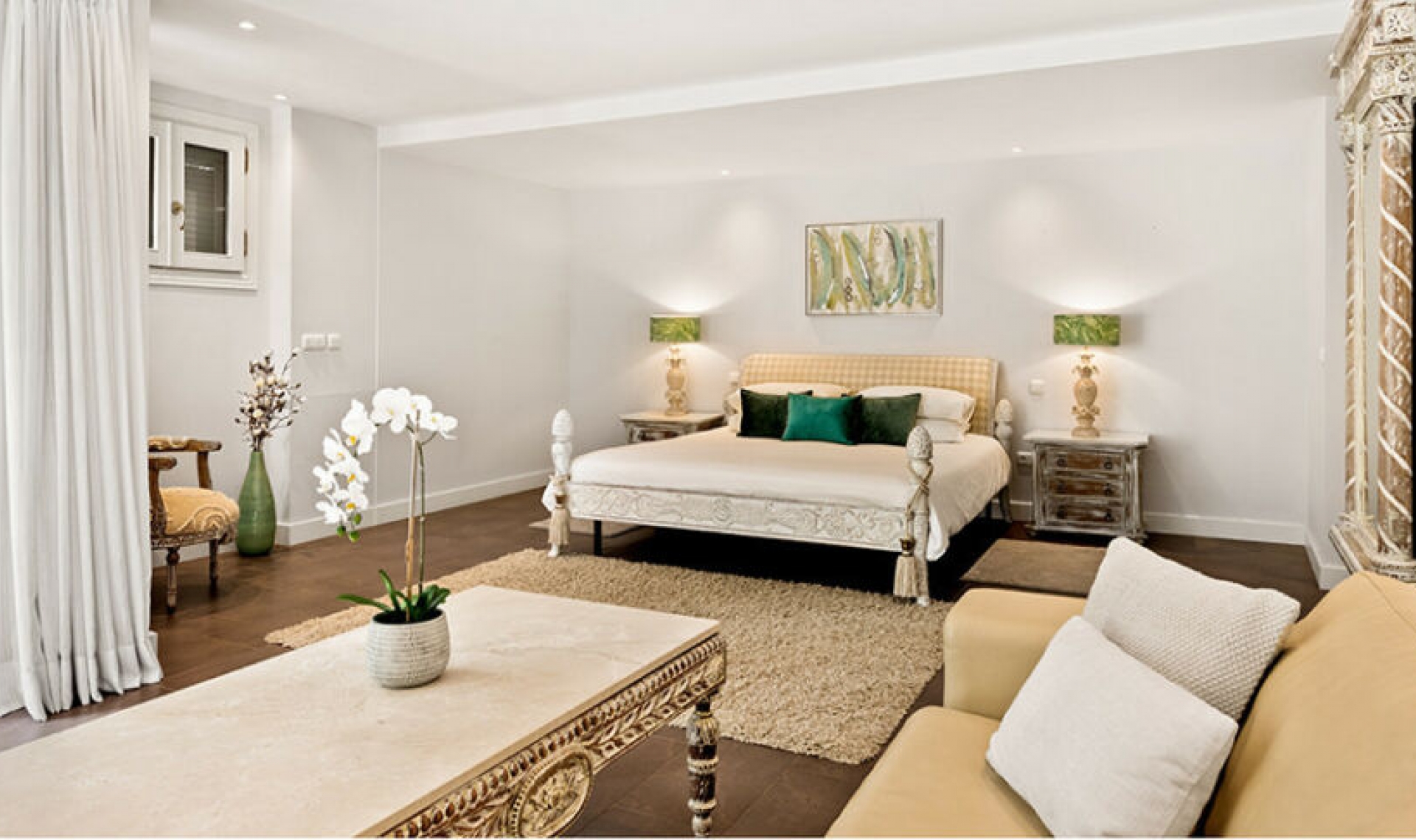Resale - House -
Nueva Andalucía