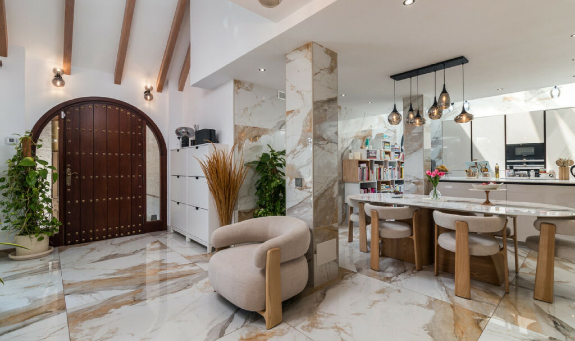 Resale - House -
Nueva Andalucía
