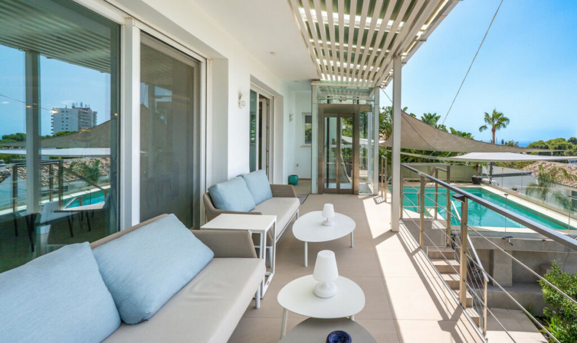 Resale - House -
Nueva Andalucía