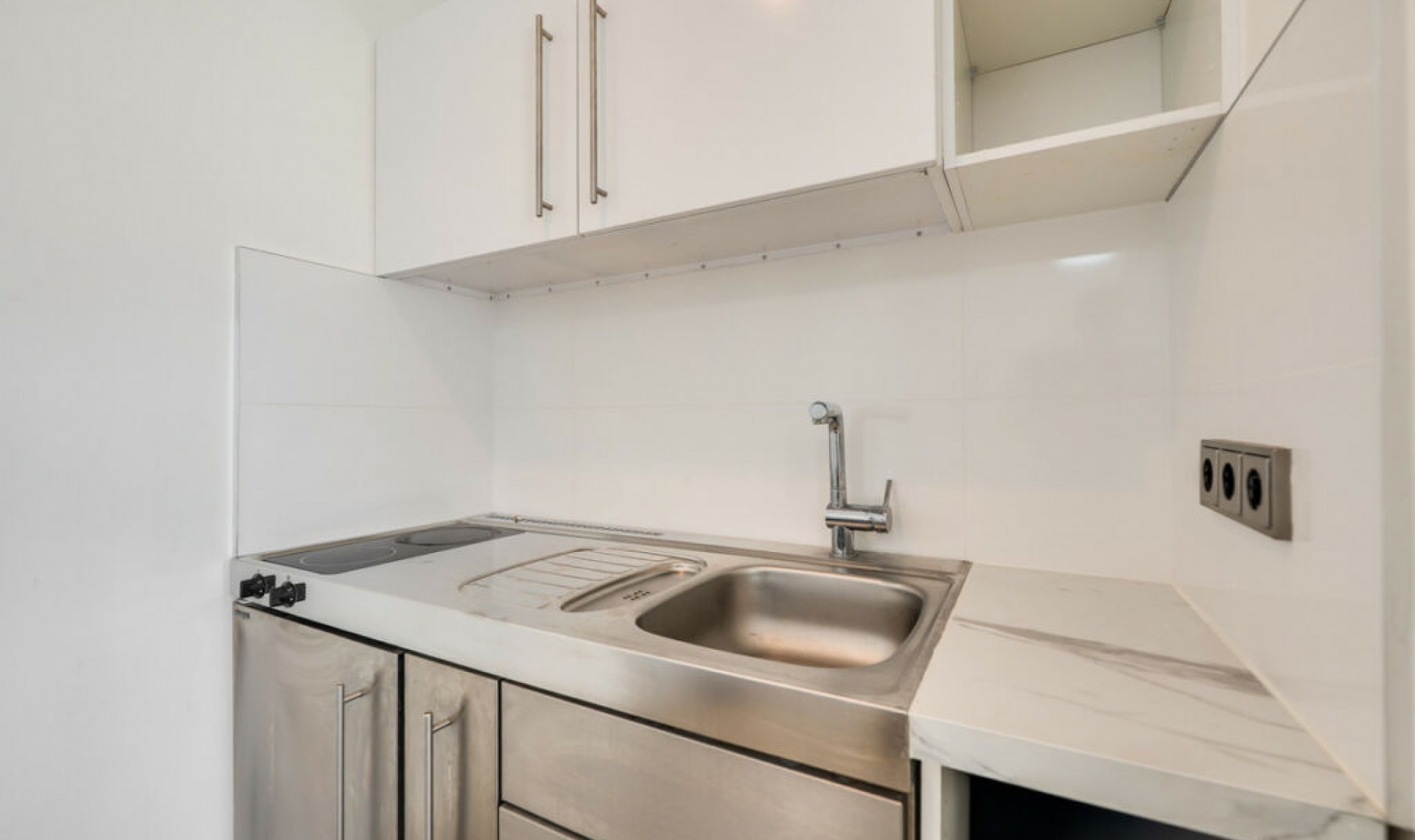 Resale - House -
Nueva Andalucía