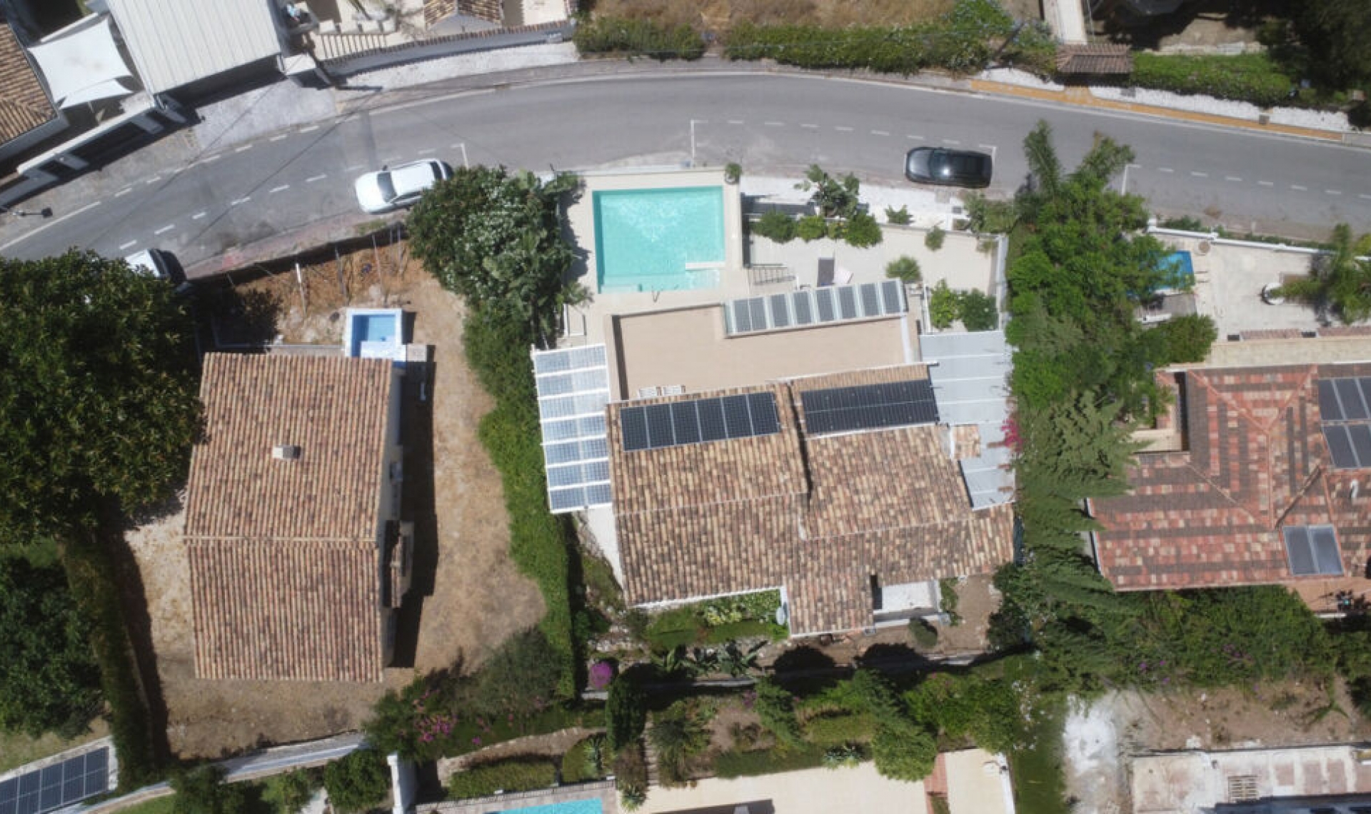 Resale - House -
Nueva Andalucía