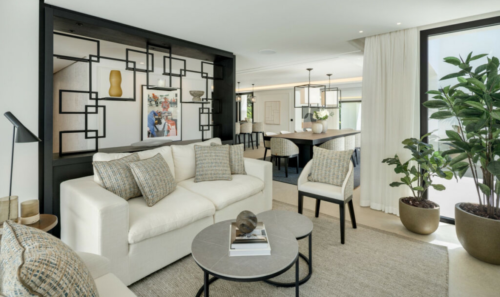 Resale - House -
Nueva Andalucía