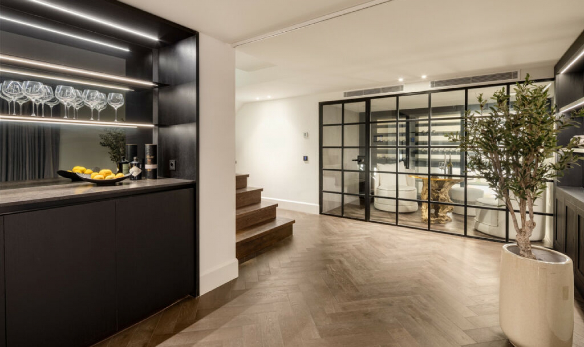 Resale - House -
Nueva Andalucía