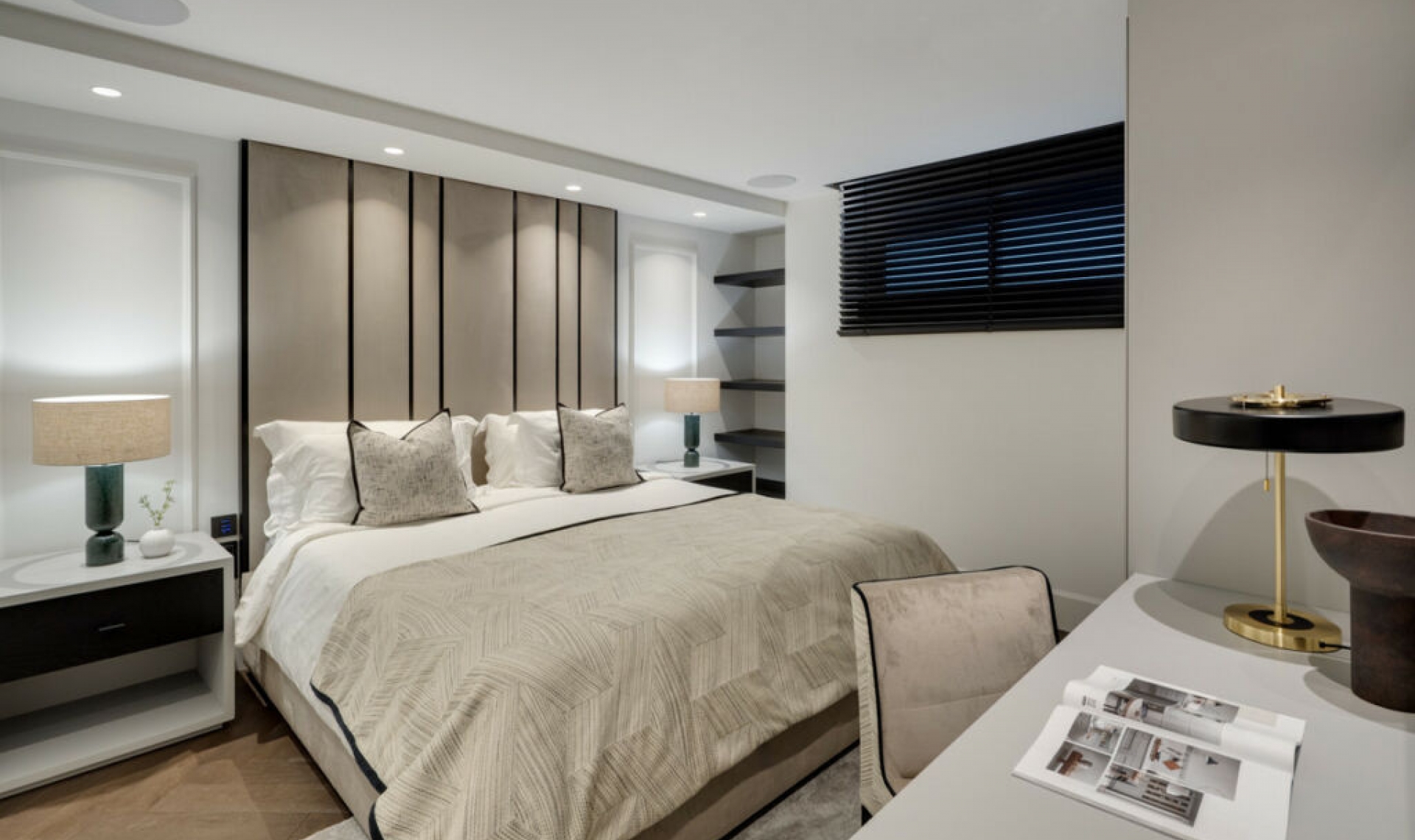 Resale - House -
Nueva Andalucía