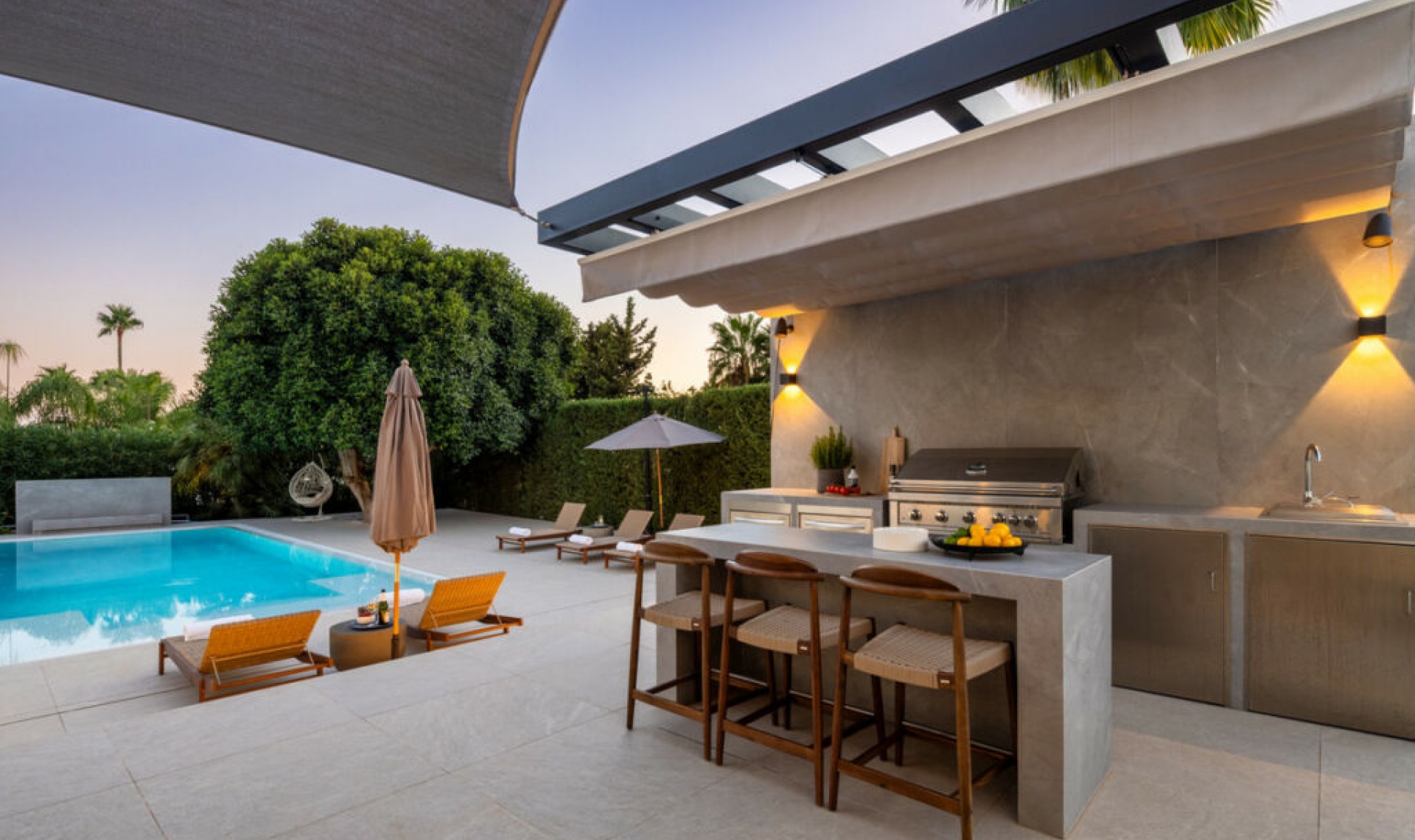 Resale - House -
Nueva Andalucía