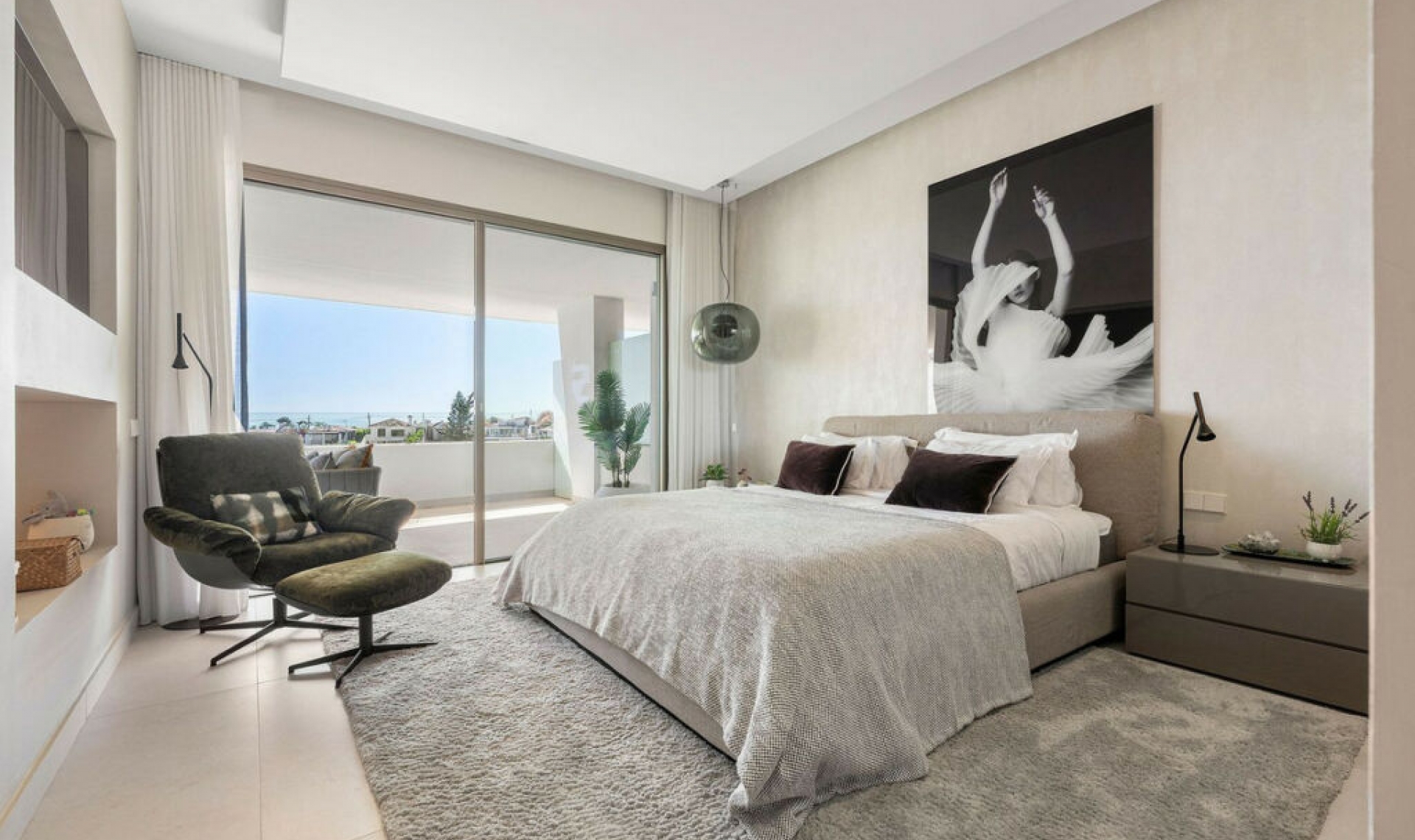 Resale - House -
Nueva Andalucía