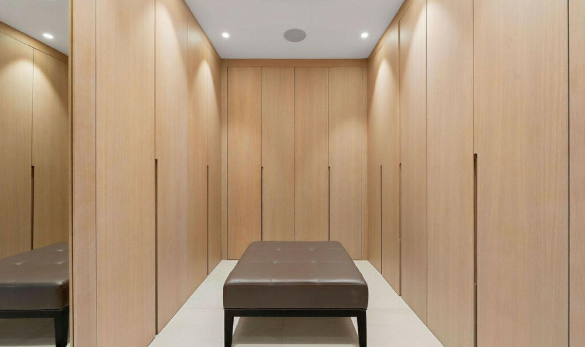 Resale - House -
Nueva Andalucía