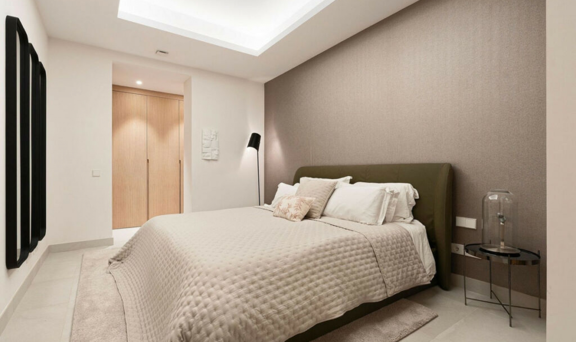 Resale - House -
Nueva Andalucía