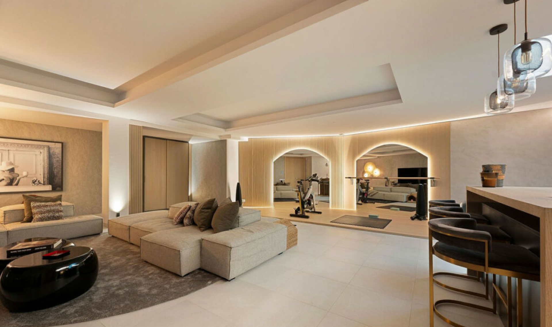 Resale - House -
Nueva Andalucía