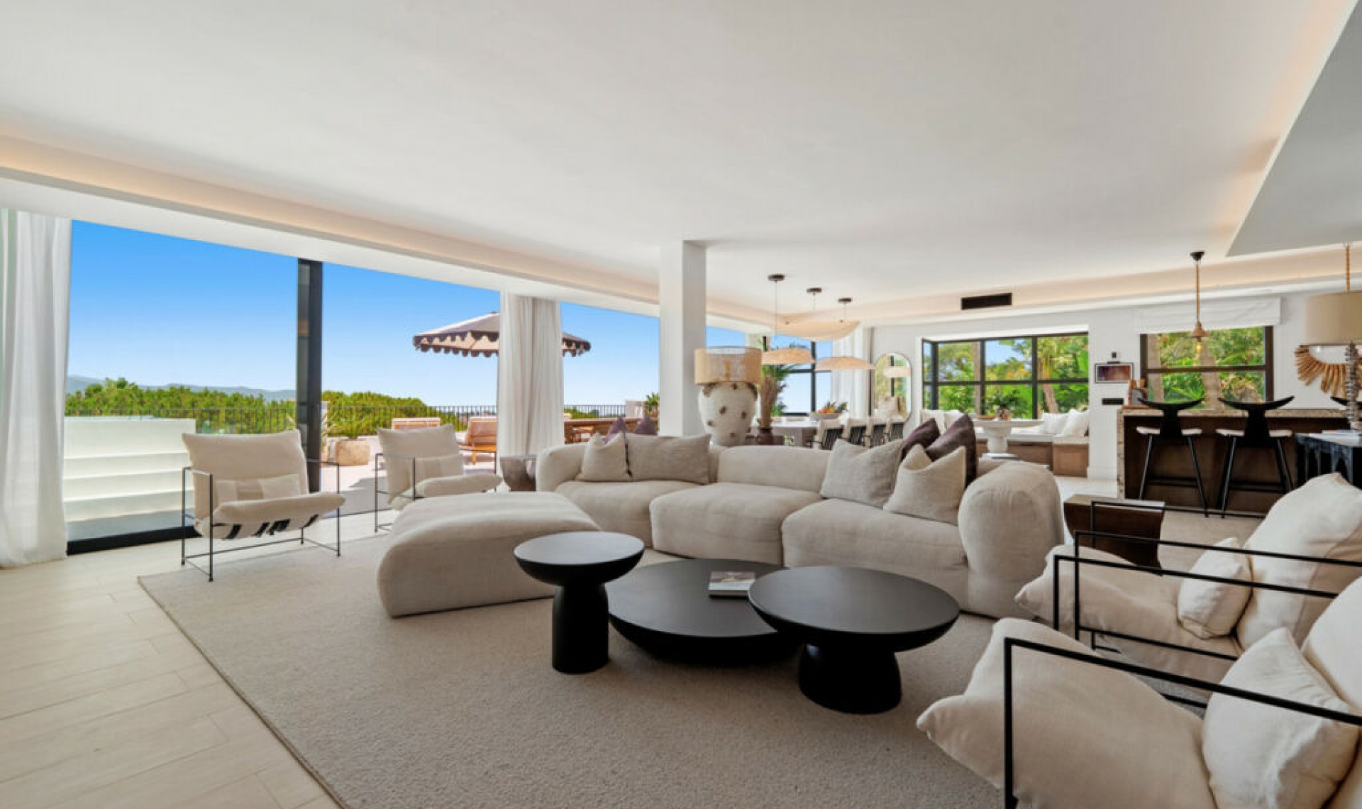 Resale - House -
Nueva Andalucía