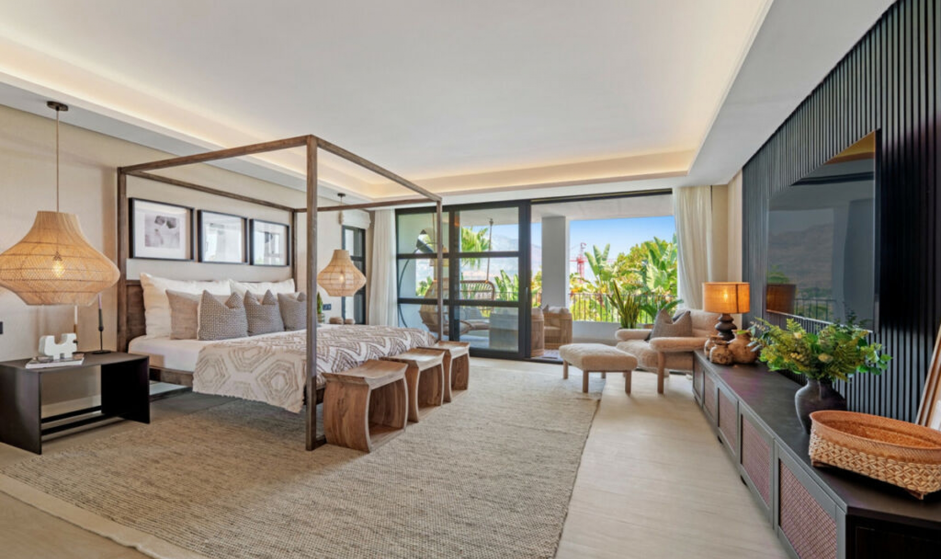 Resale - House -
Nueva Andalucía