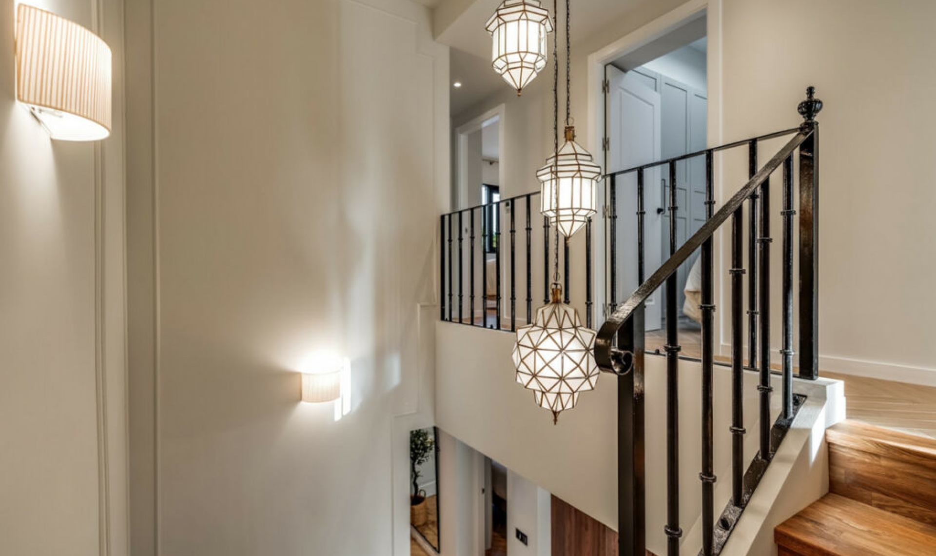 Resale - House -
Nueva Andalucía