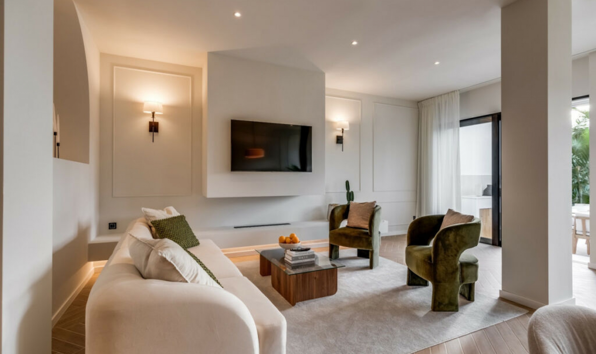 Resale - House -
Nueva Andalucía