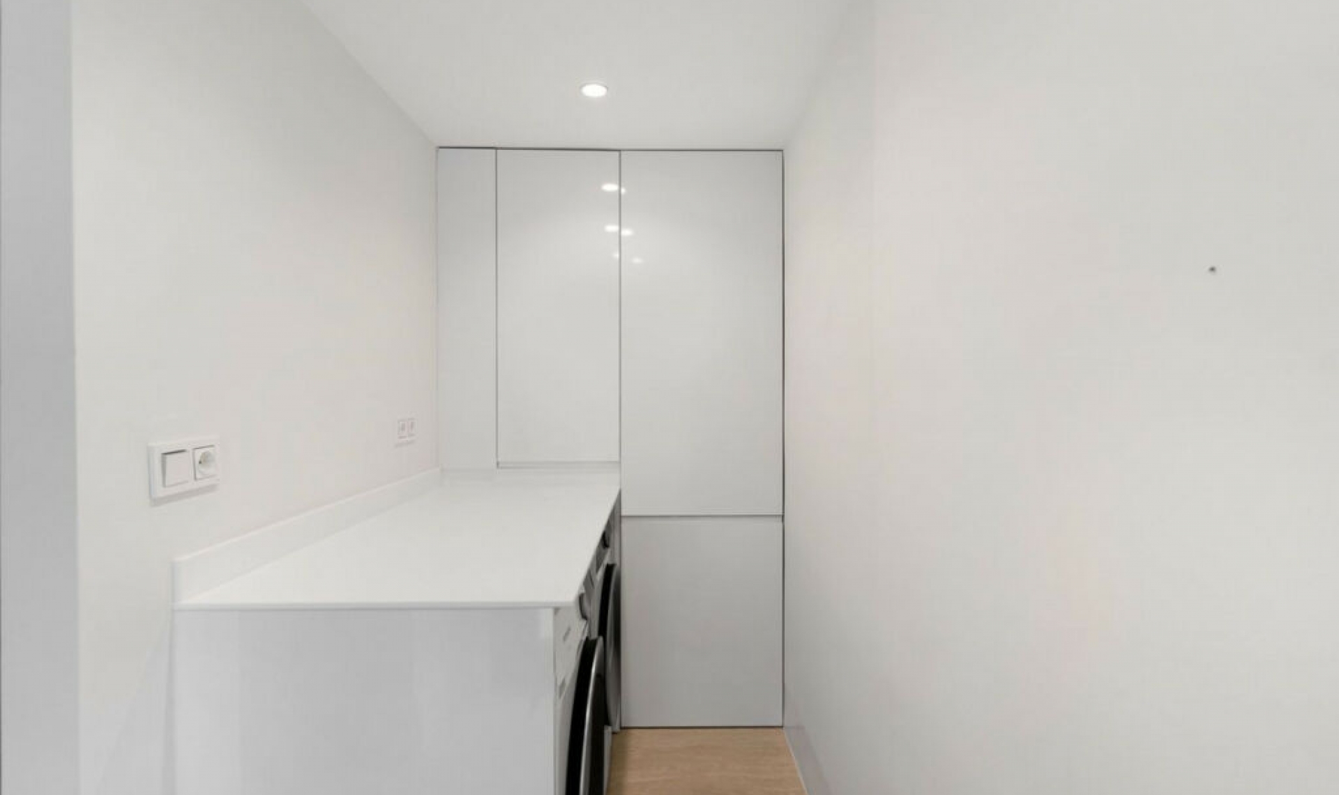 Resale - House -
Nueva Andalucía