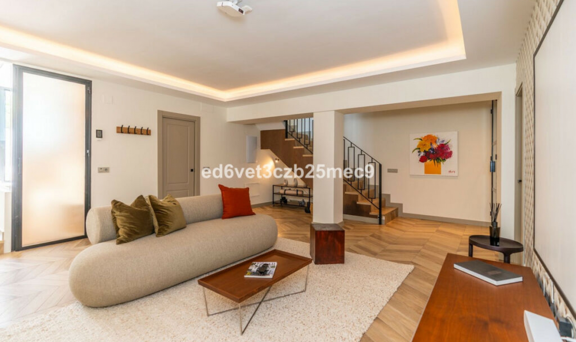 Resale - House -
Nueva Andalucía