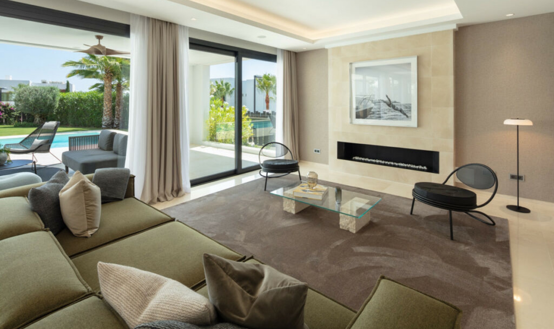 Resale - House -
Nueva Andalucía