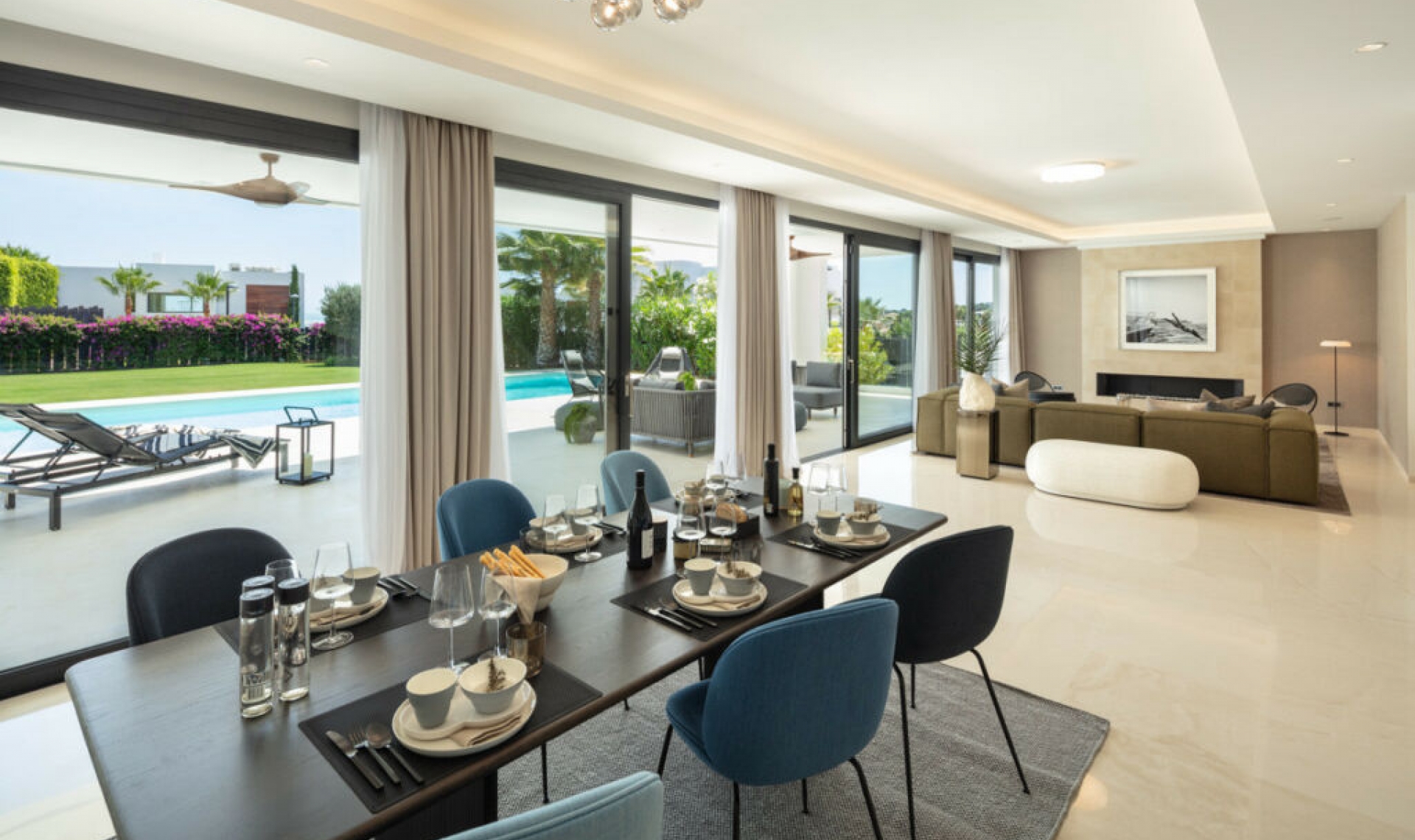 Resale - House -
Nueva Andalucía