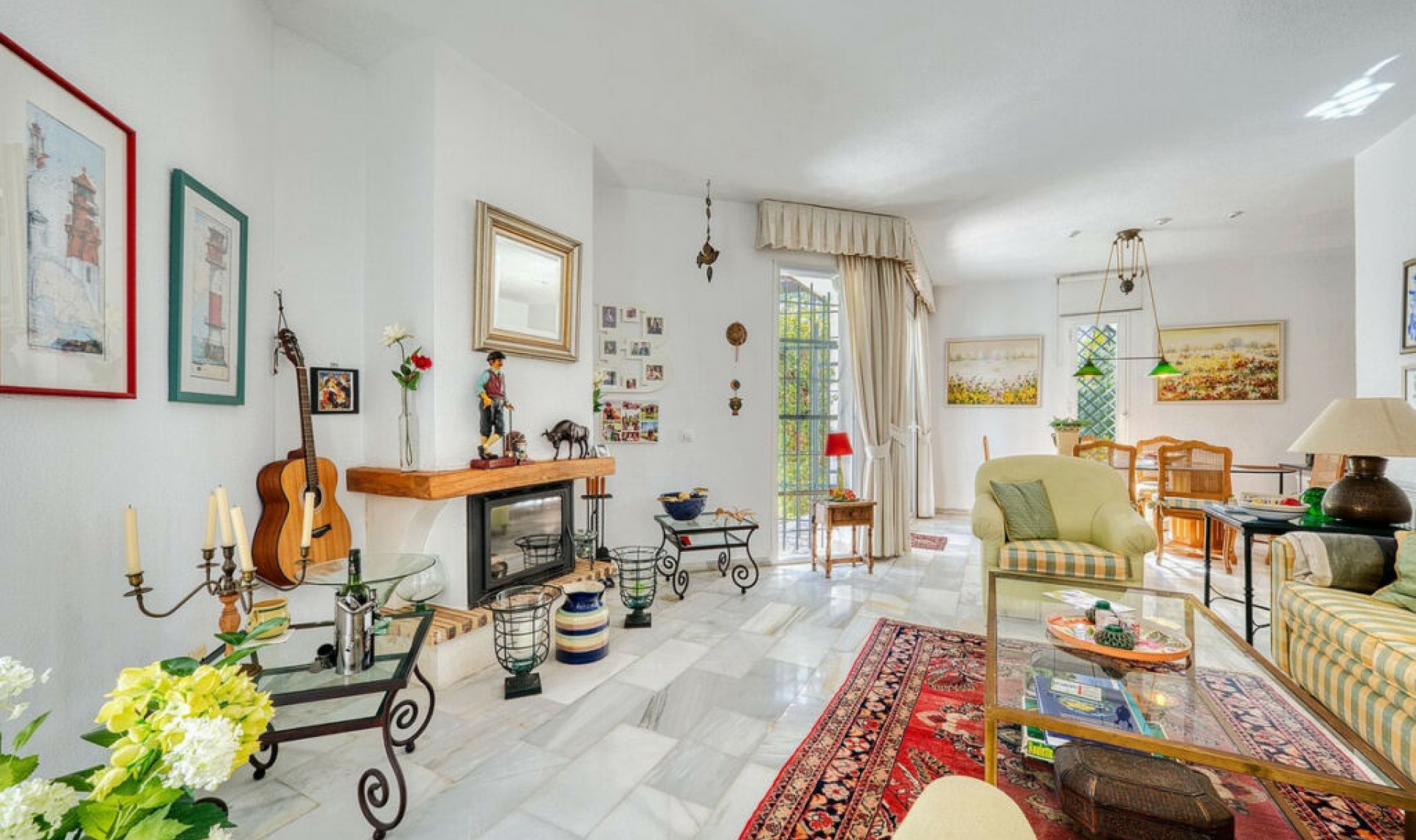 Resale - House -
Nueva Andalucía